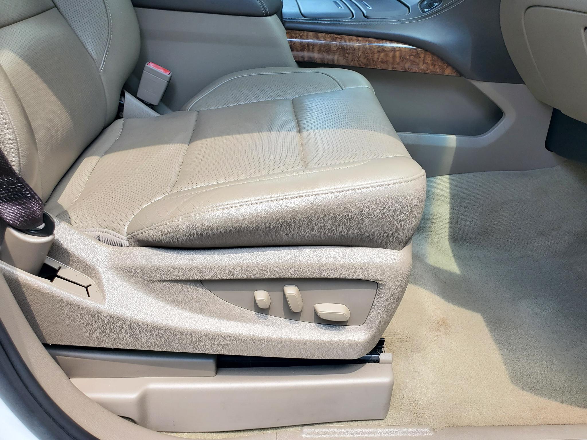 Chevrolet Suburban  2017