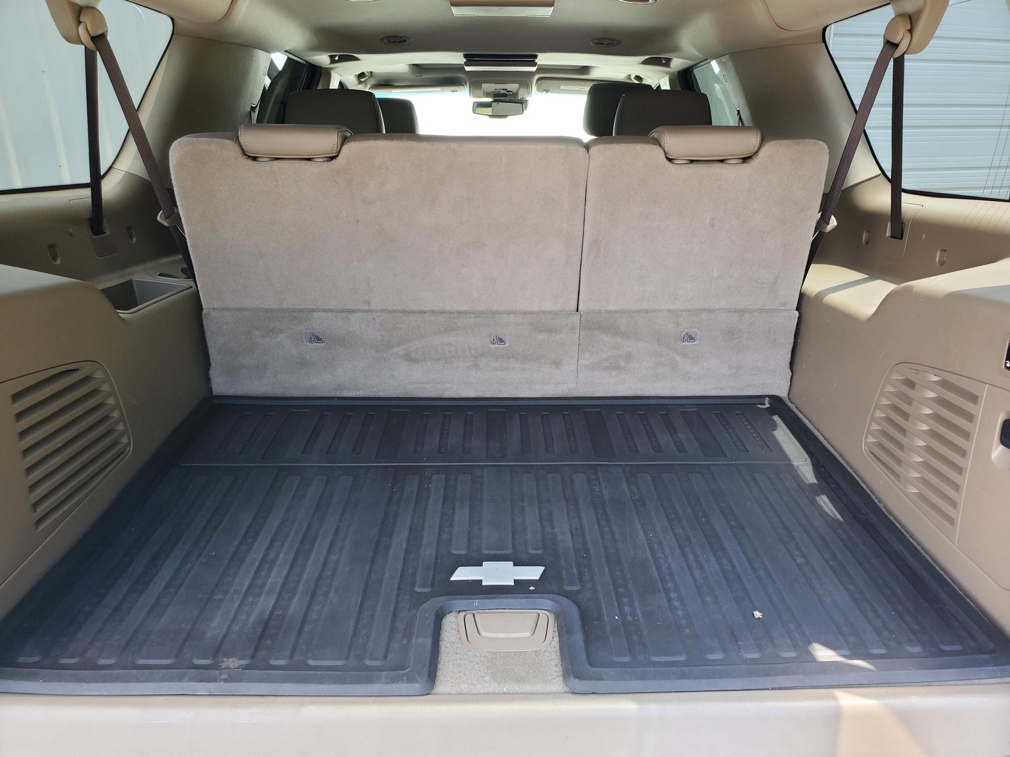 Chevrolet Suburban  2017