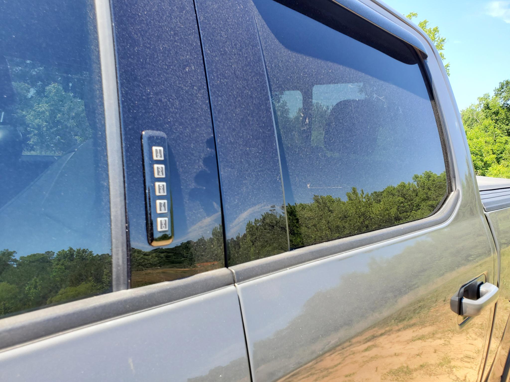 Ford F-150 Lariat 4WD SuperCrew 5.5' Box 2018