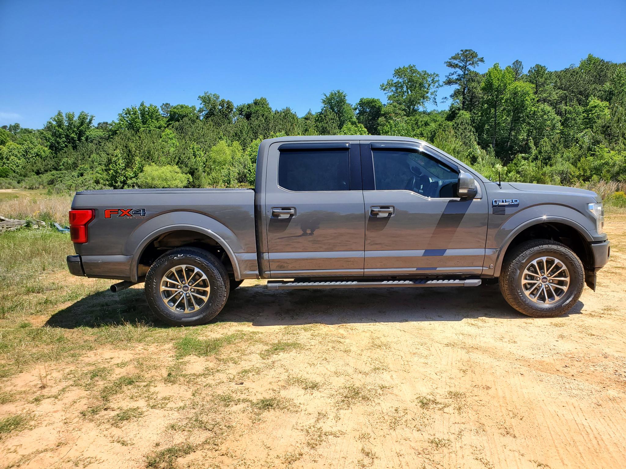 Ford F-150 Lariat 4WD SuperCrew 5.5' Box 2018