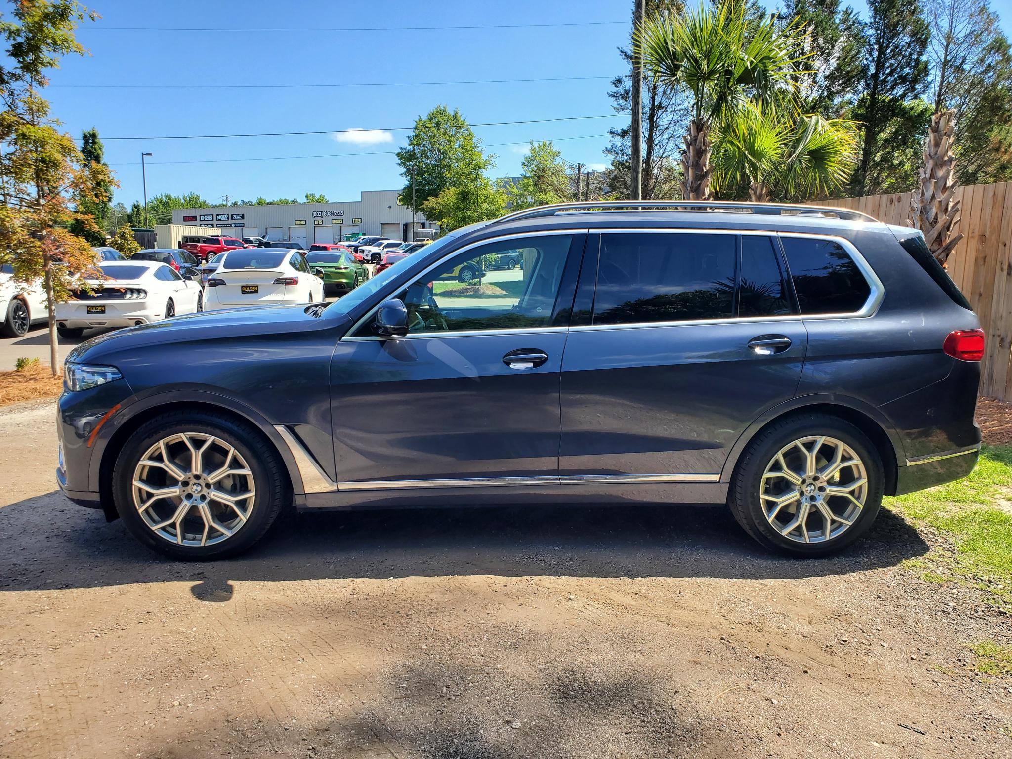 BMW X7  2020