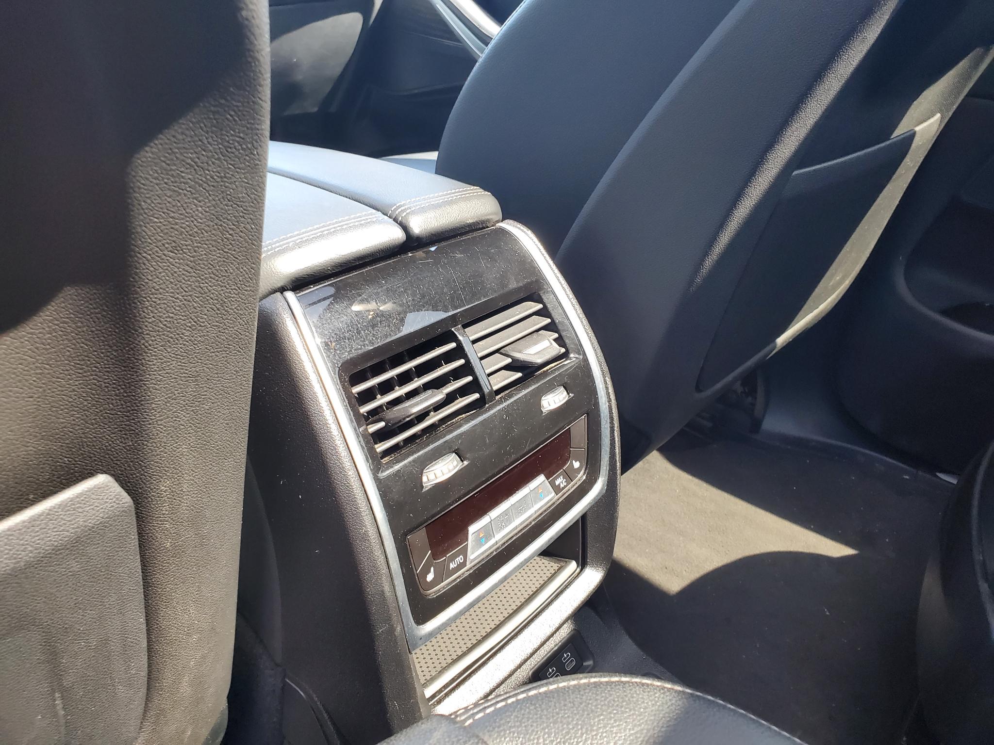 BMW X7  2020
