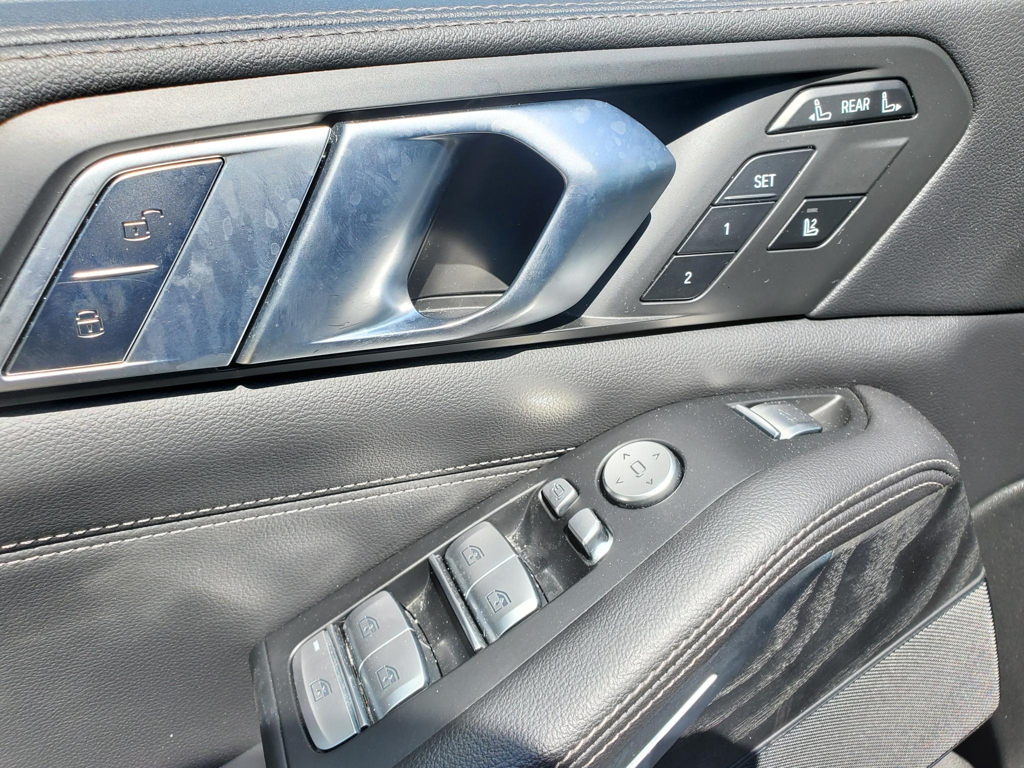 BMW X7  2020