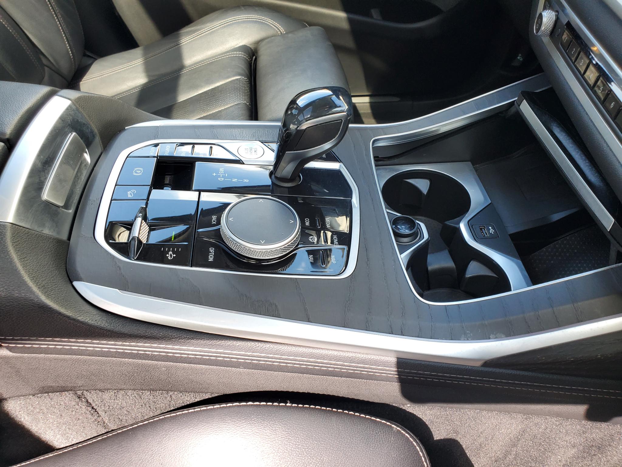 BMW X7  2020