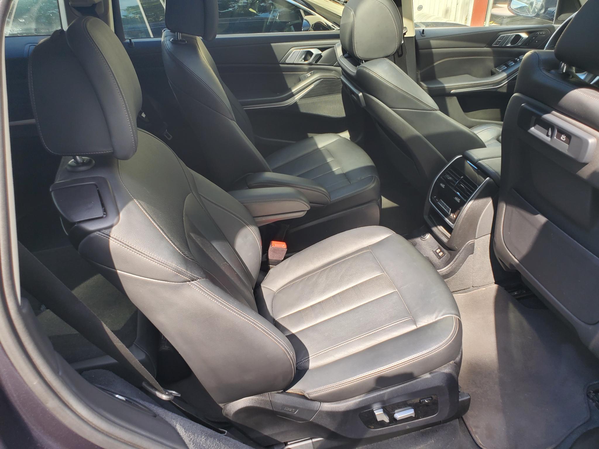 BMW X7  2020