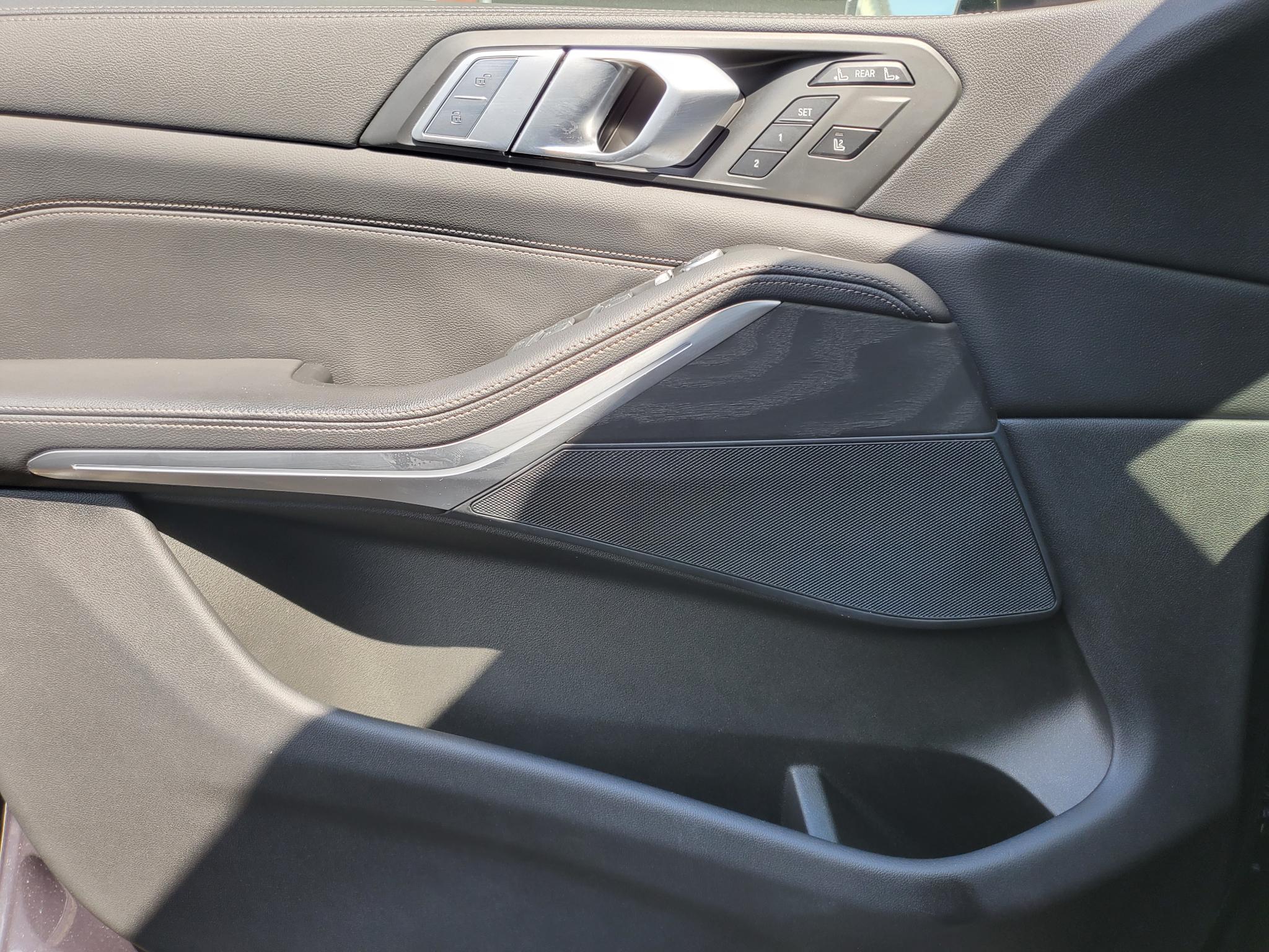 BMW X7  2020