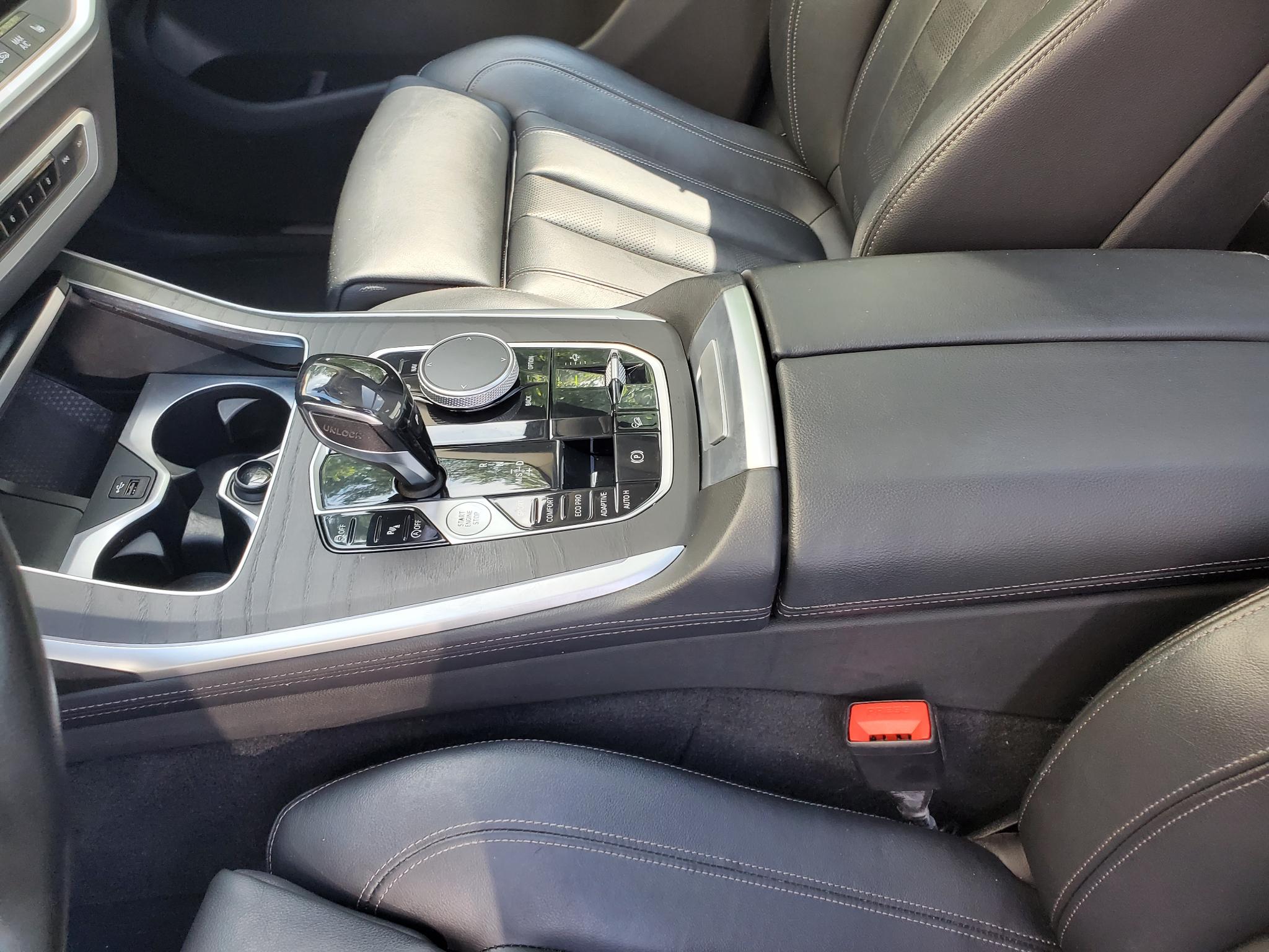 BMW X7  2020