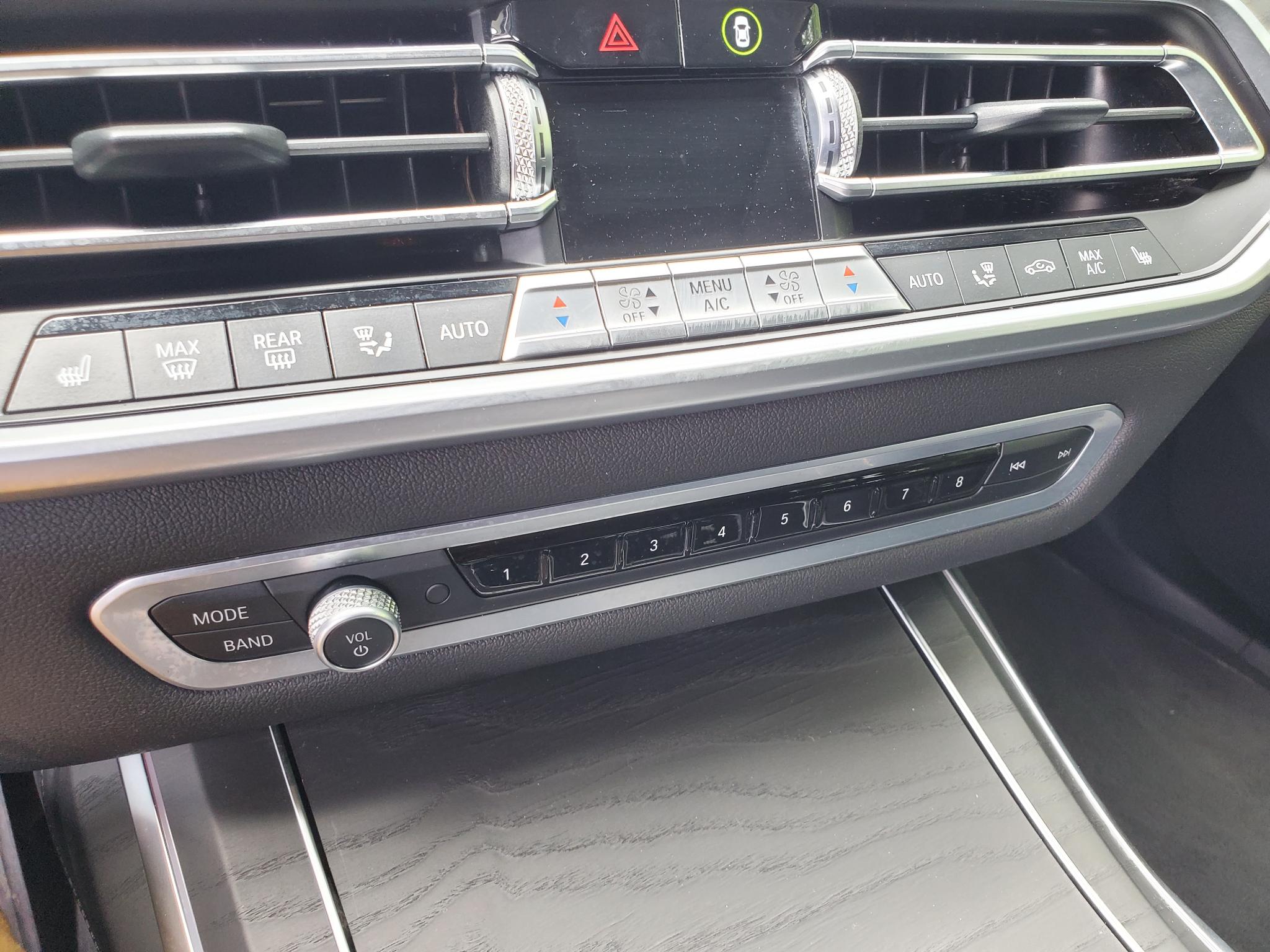 BMW X7  2020