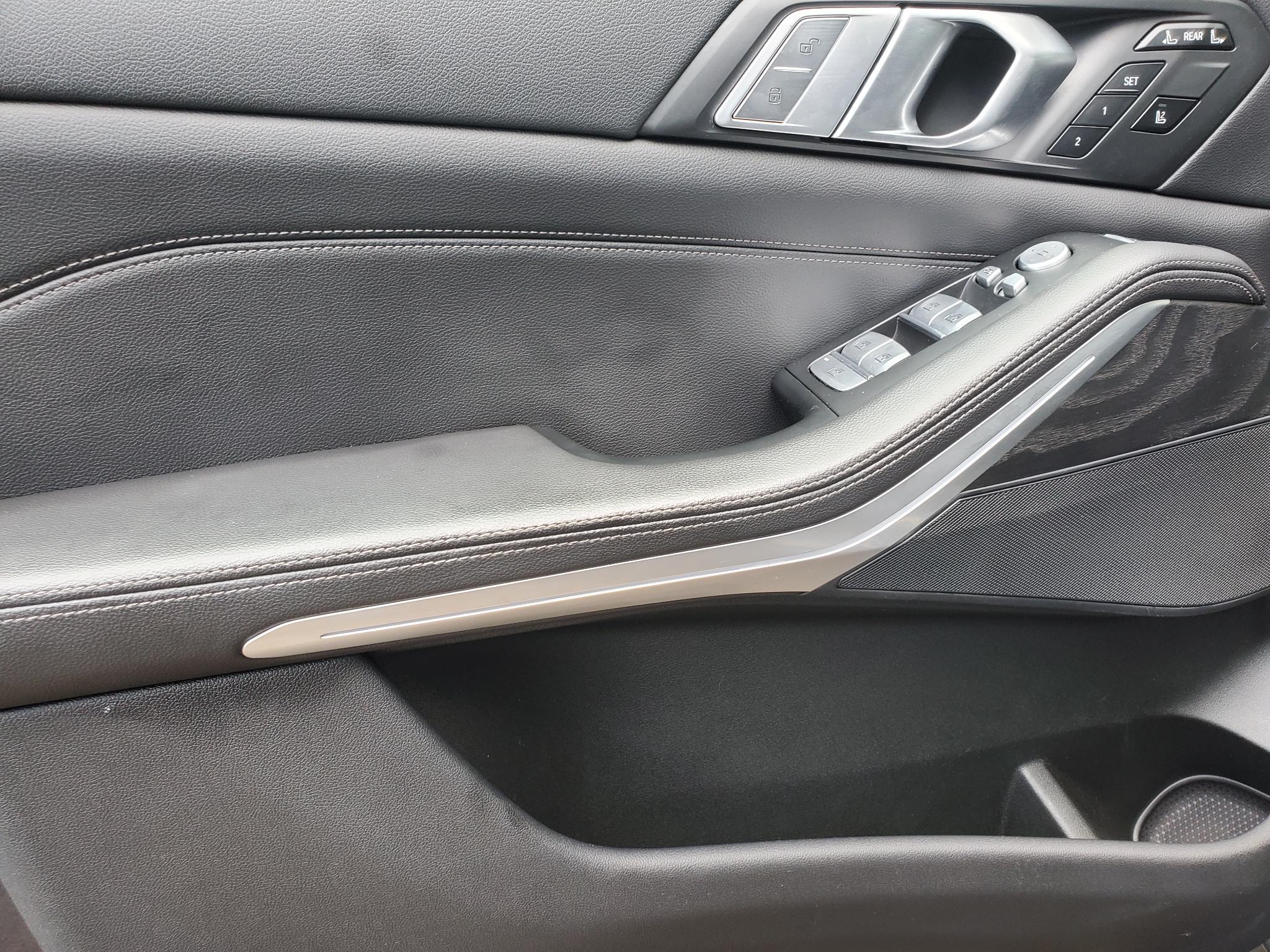 BMW X7  2020