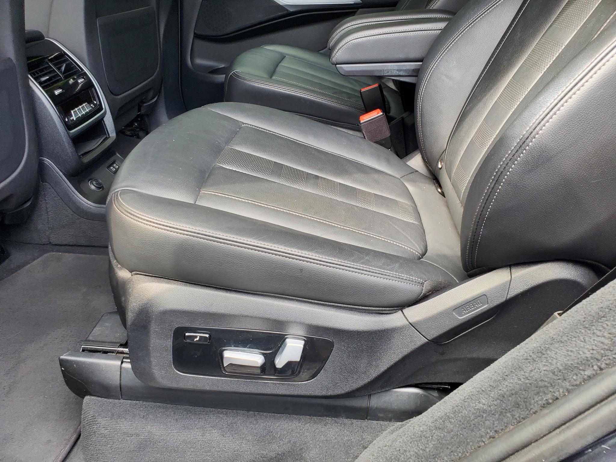 BMW X7  2020