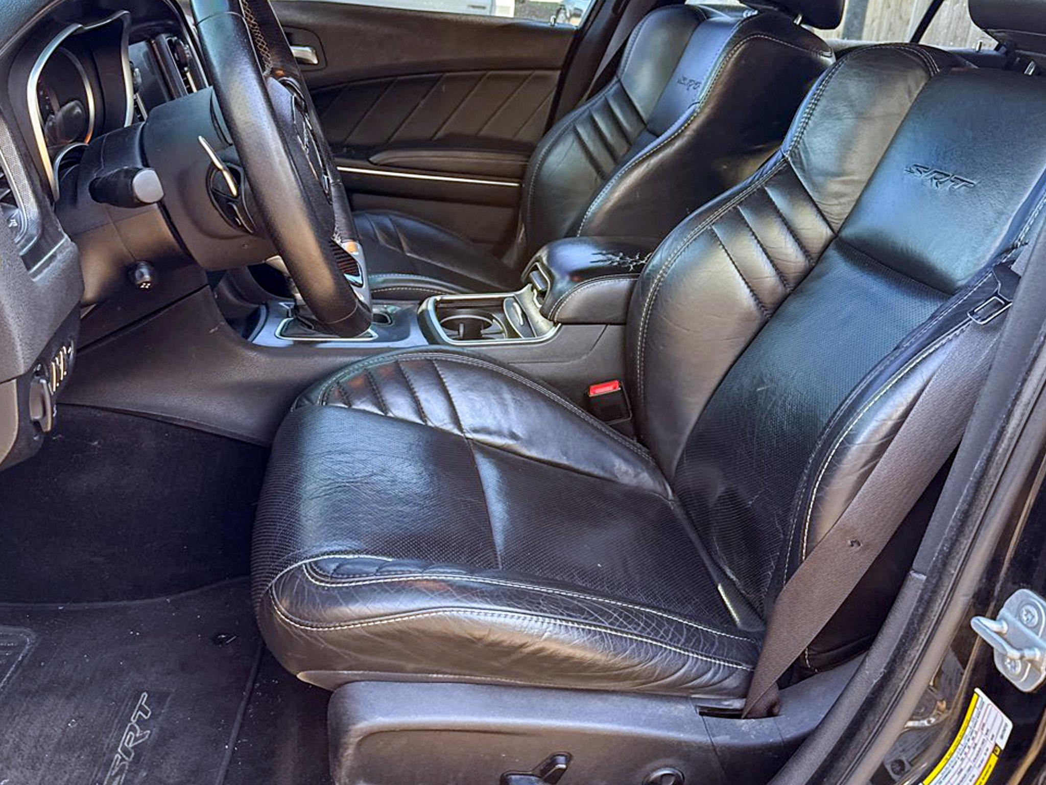 Dodge Charger 4dr Sdn SRT 392 RWD 2016