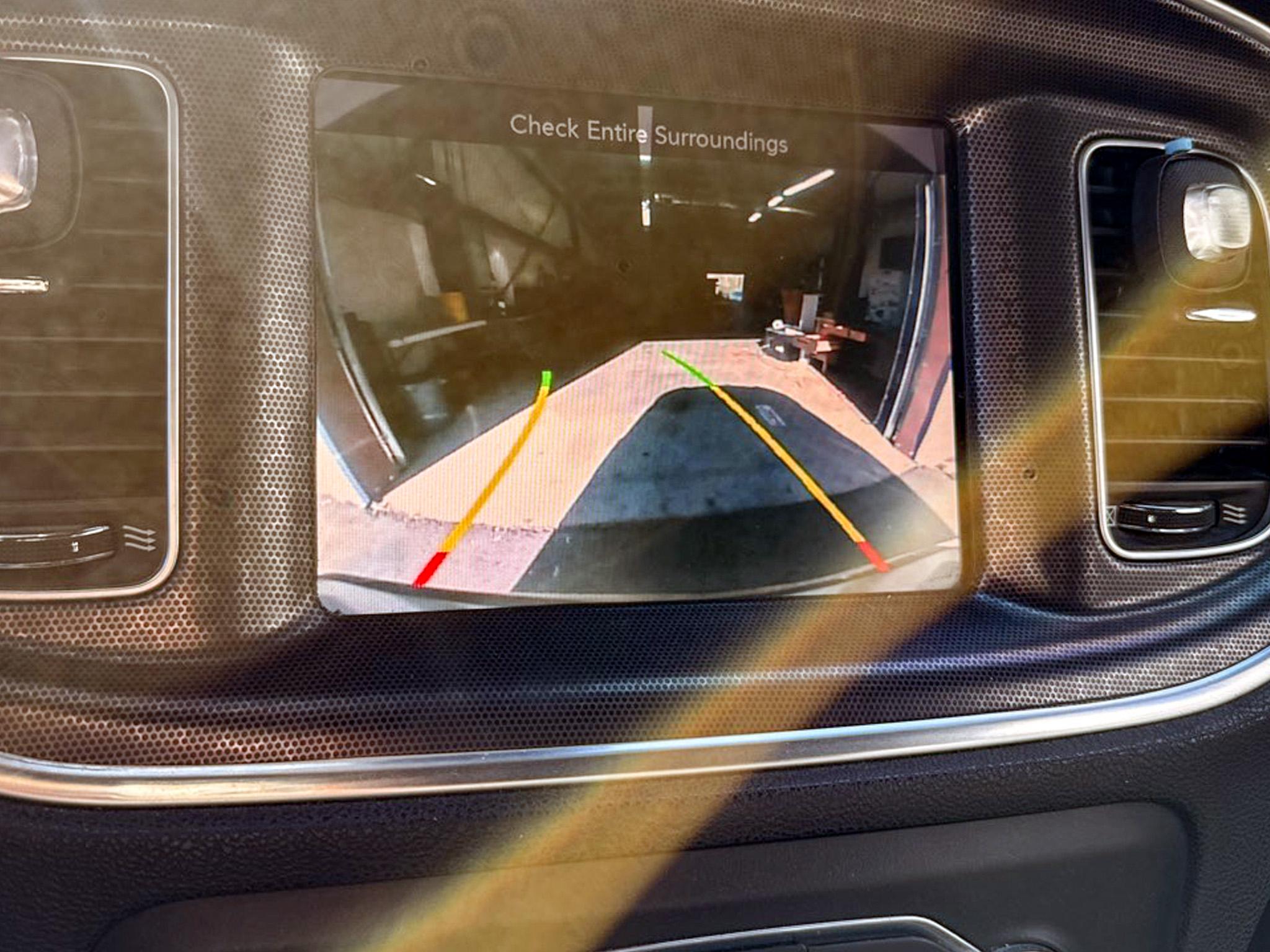 Dodge Charger 4dr Sdn SRT 392 RWD 2016