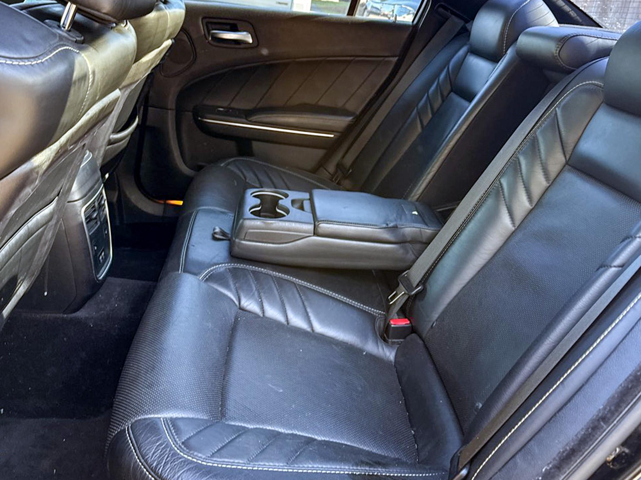 Dodge Charger 4dr Sdn SRT 392 RWD 2016