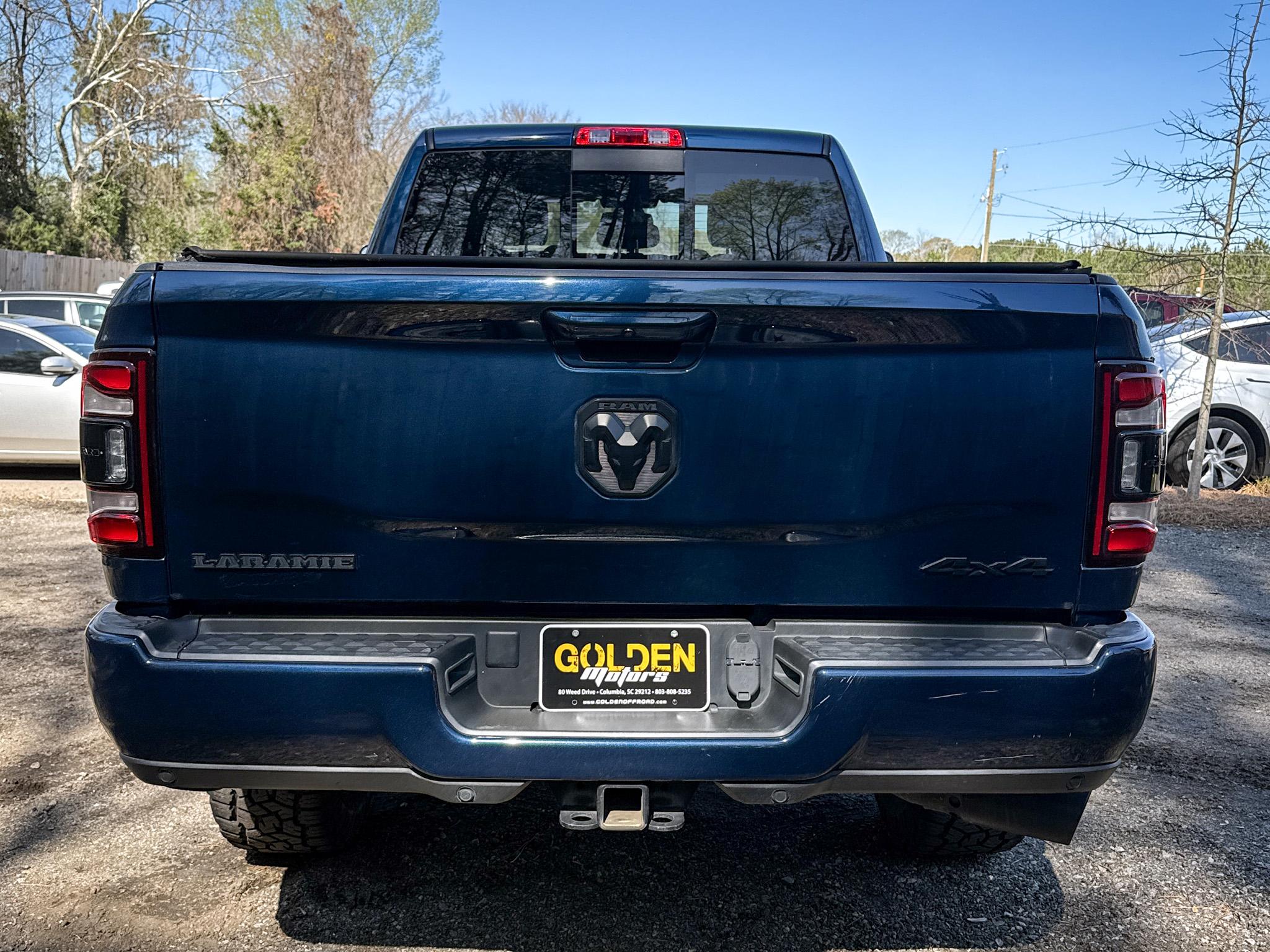 RAM 3500 Laramie 4x4 Crew Cab 6'4" Box 2022