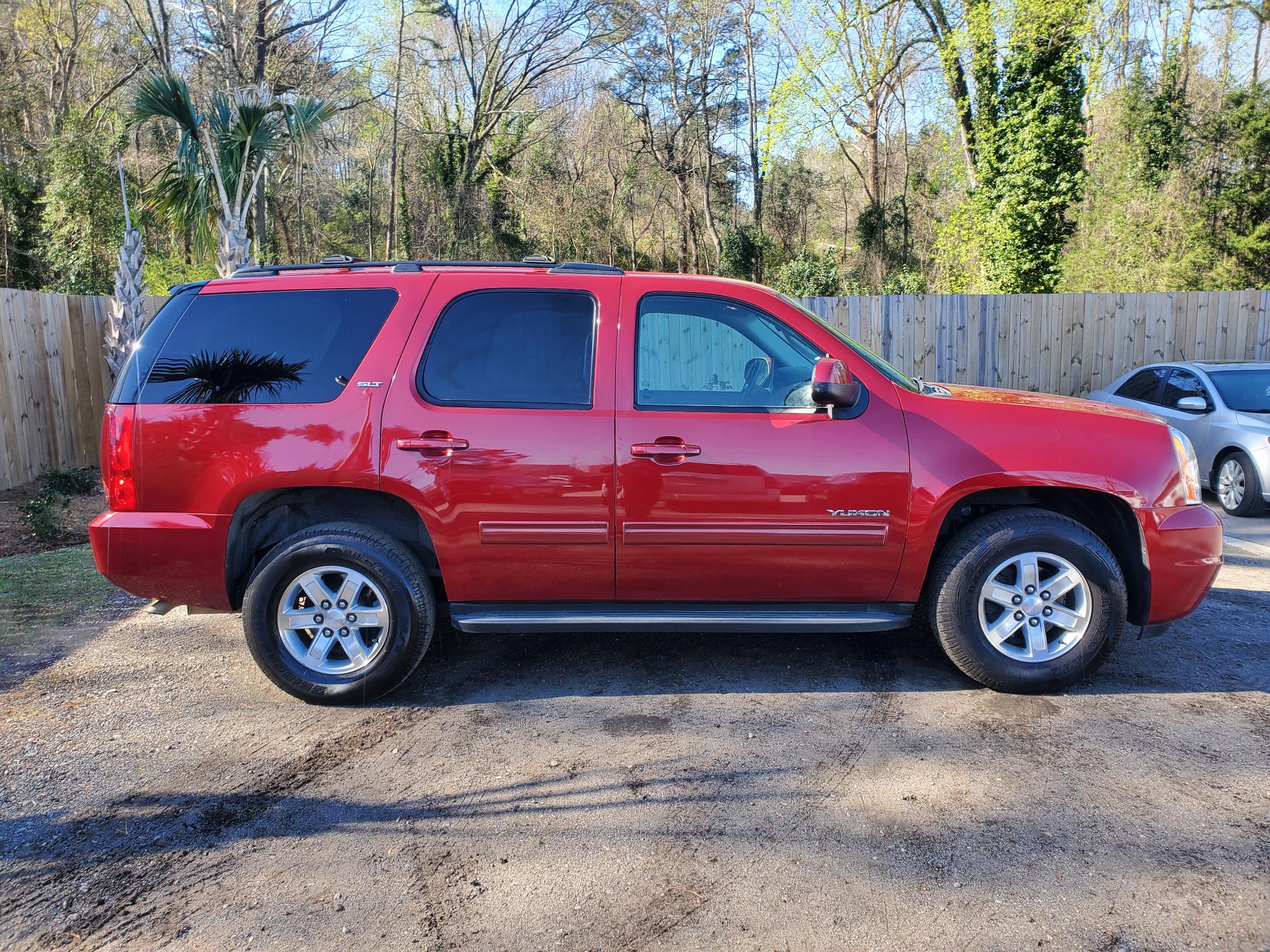 GMC Yukon 2WD 4dr 1500 SLT 2013