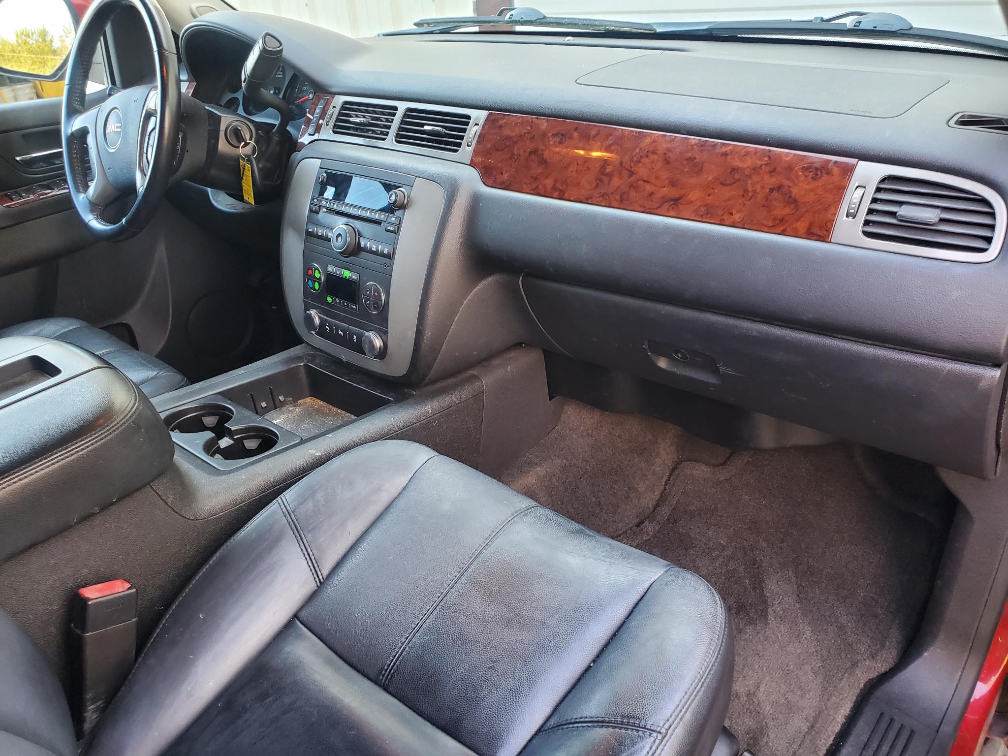 GMC Yukon 2WD 4dr 1500 SLT 2013