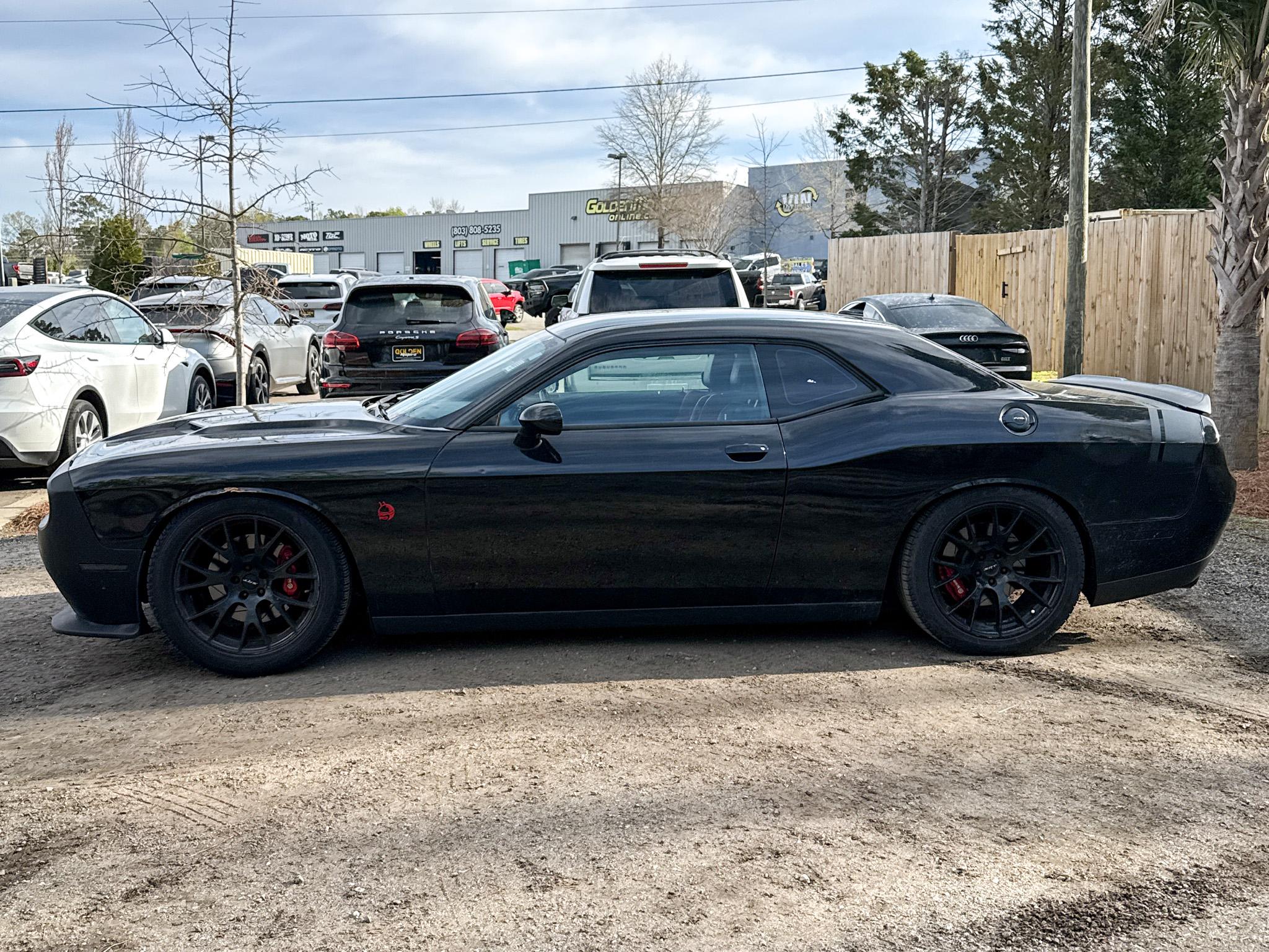 Dodge Challenger 2dr Cpe R/T Scat Pack 2016