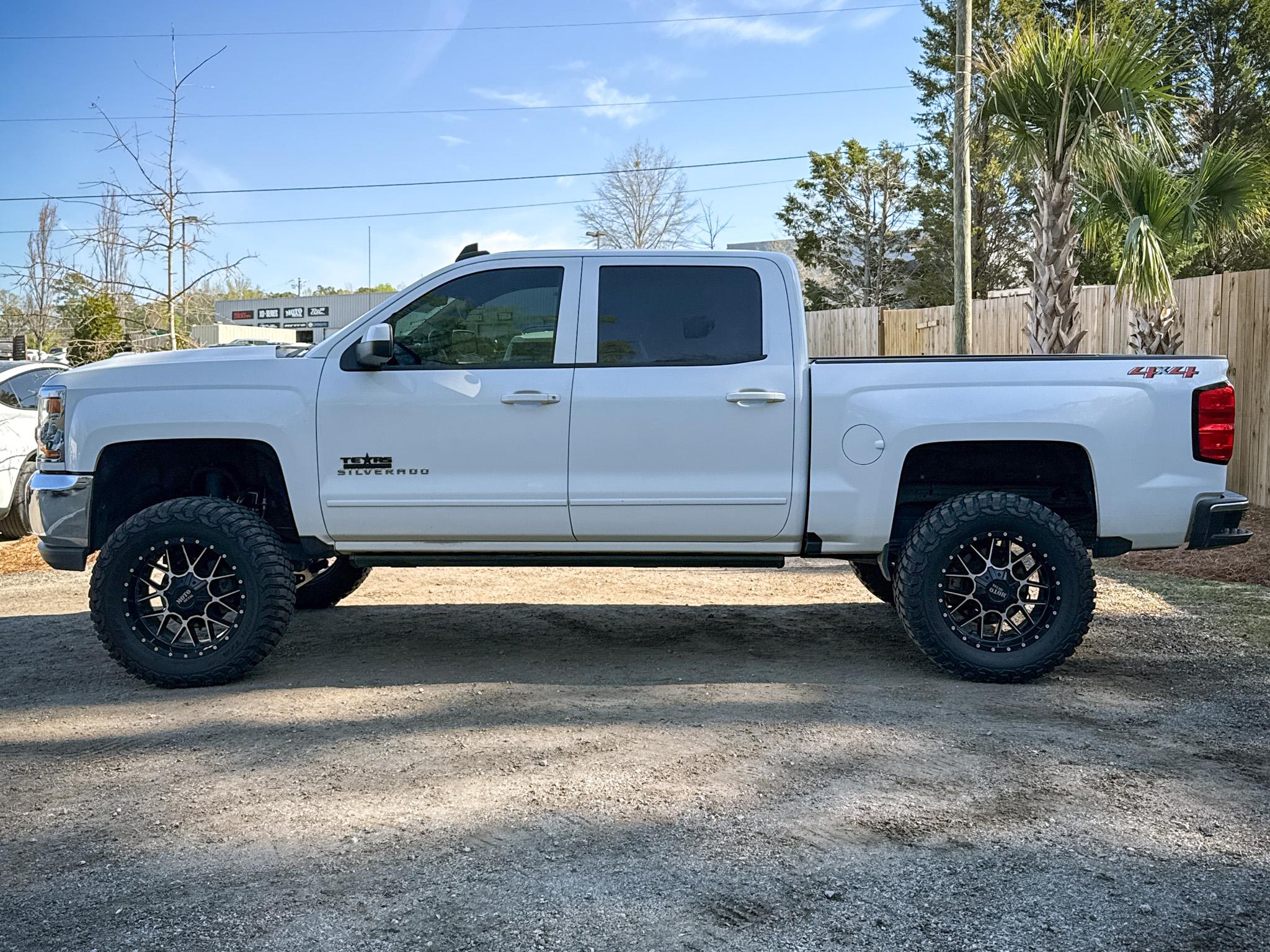Chevrolet Silverado 1500  2018