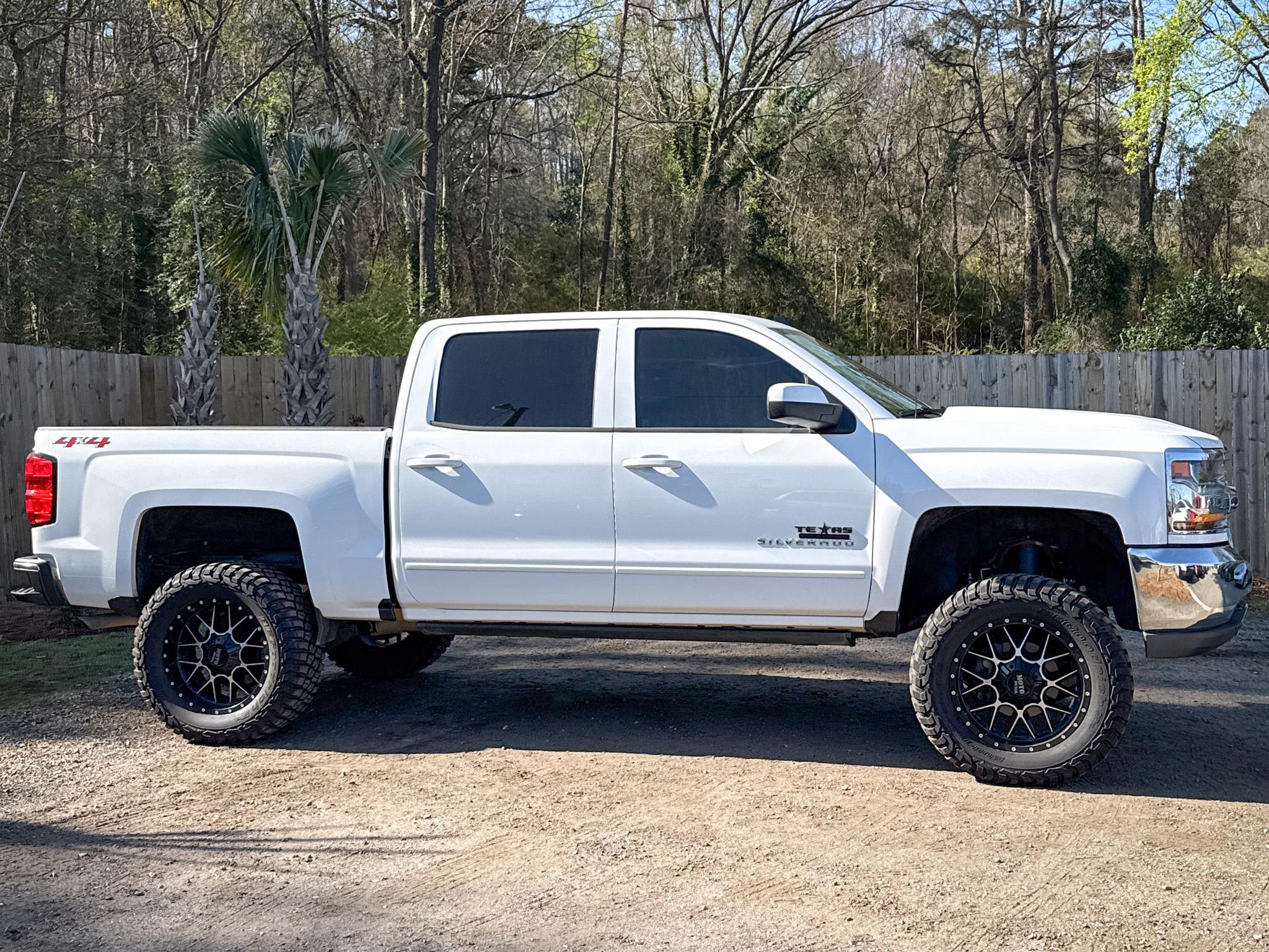 Chevrolet Silverado 1500  2018