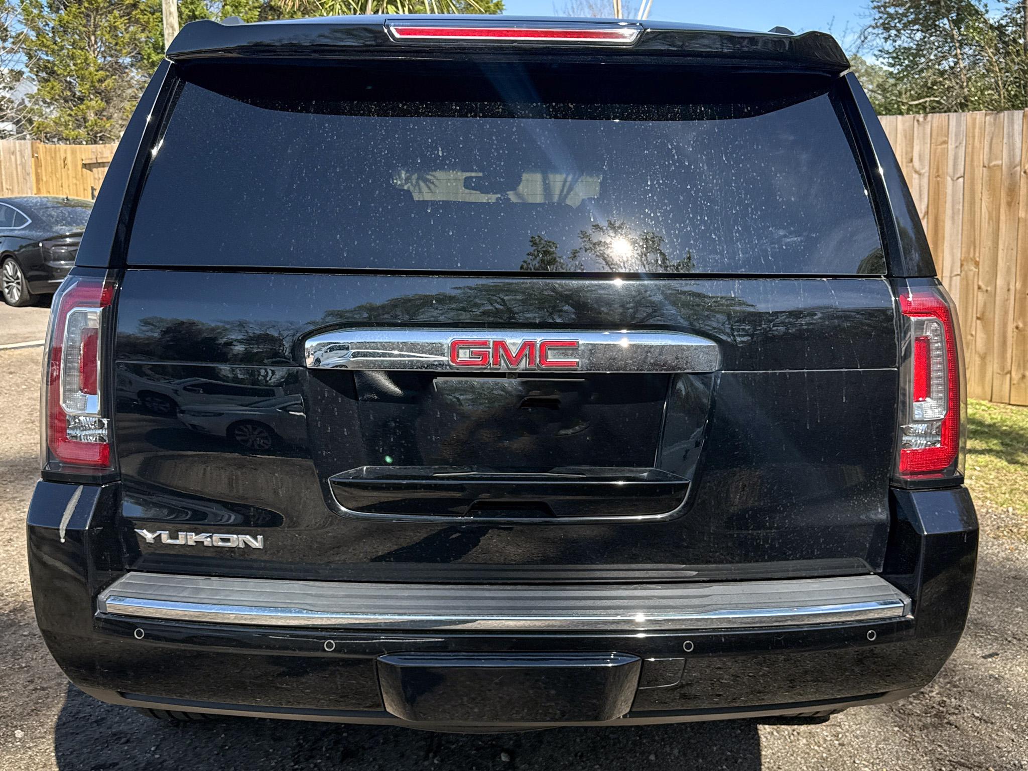 GMC Yukon 4WD 4dr Denali 2017
