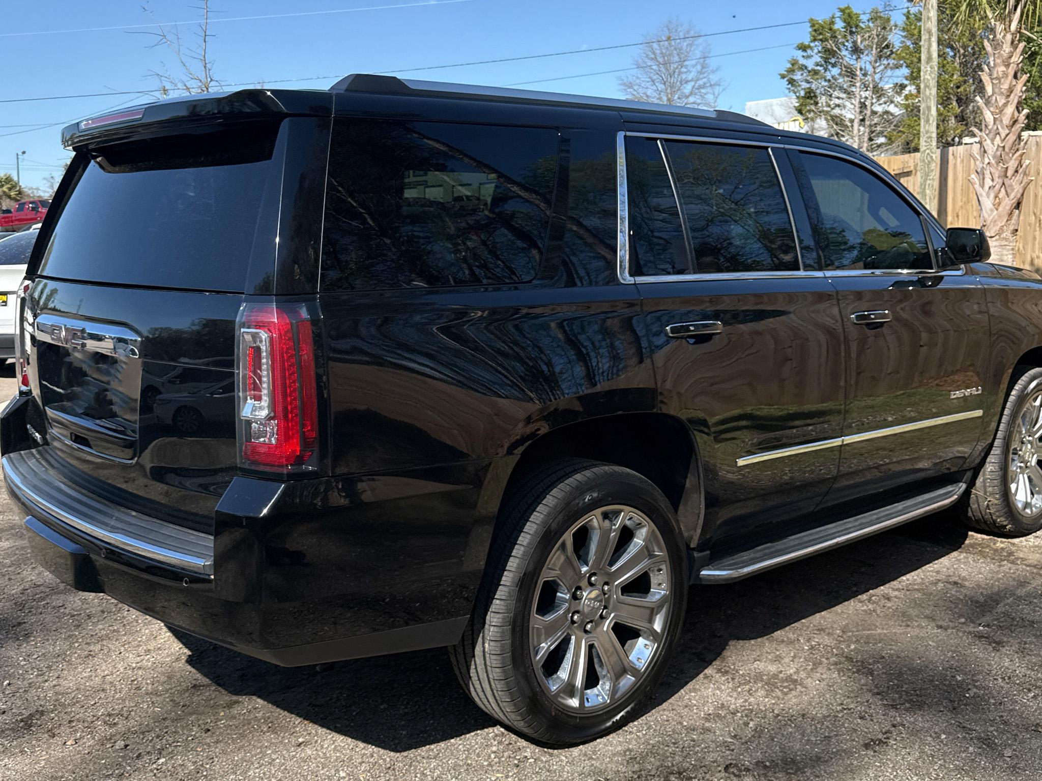 GMC Yukon 4WD 4dr Denali 2017