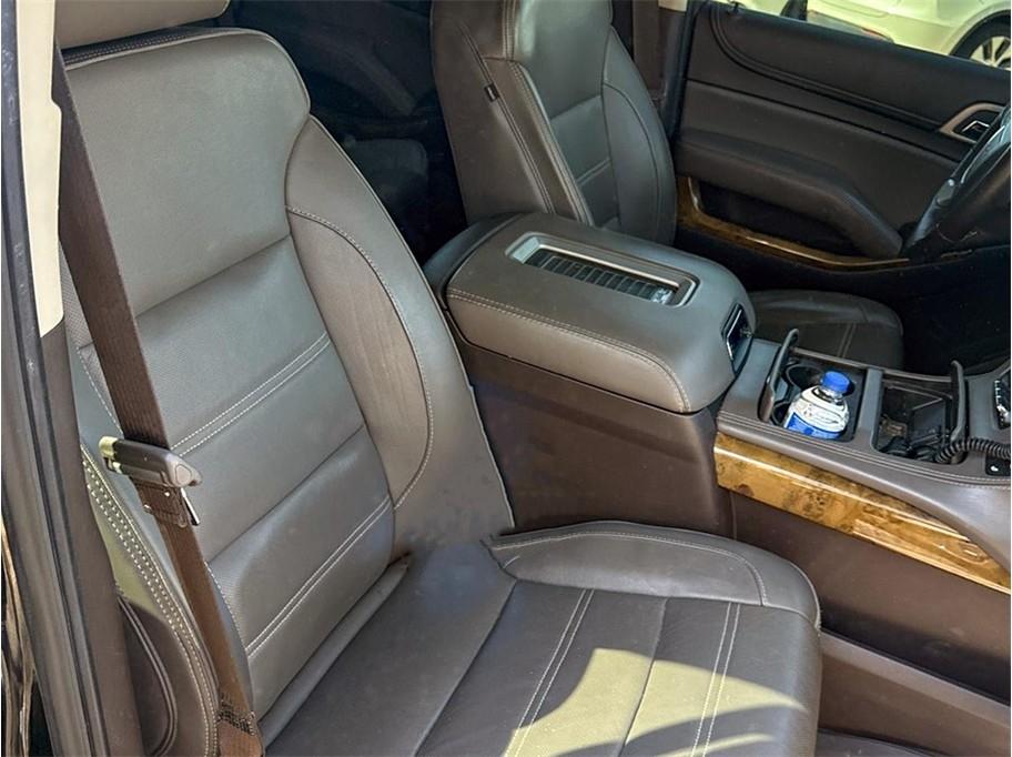 GMC Yukon 4WD 4dr Denali 2017