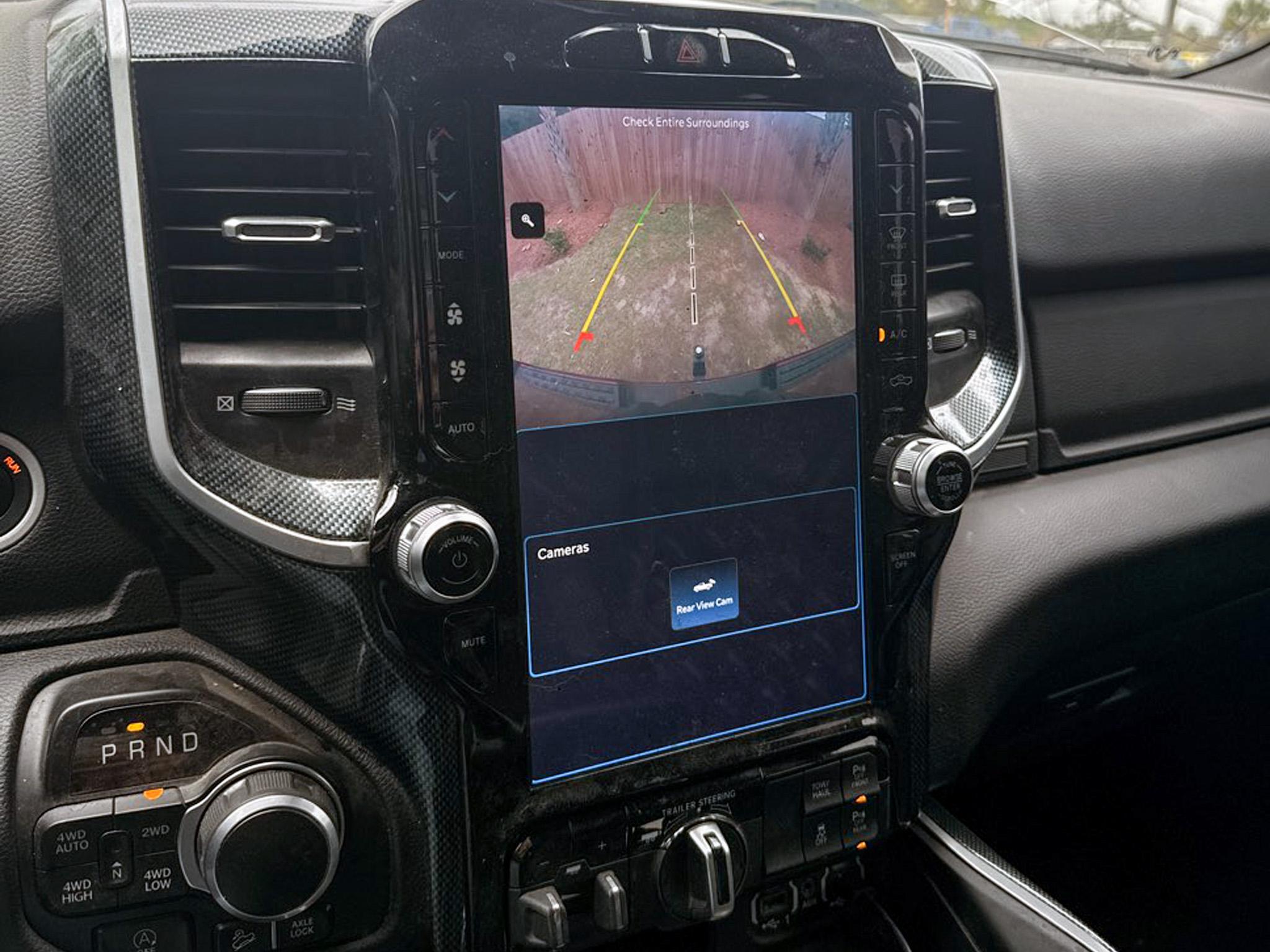 RAM 1500 Big Horn 4x4 Crew Cab 5'7" Box 2022