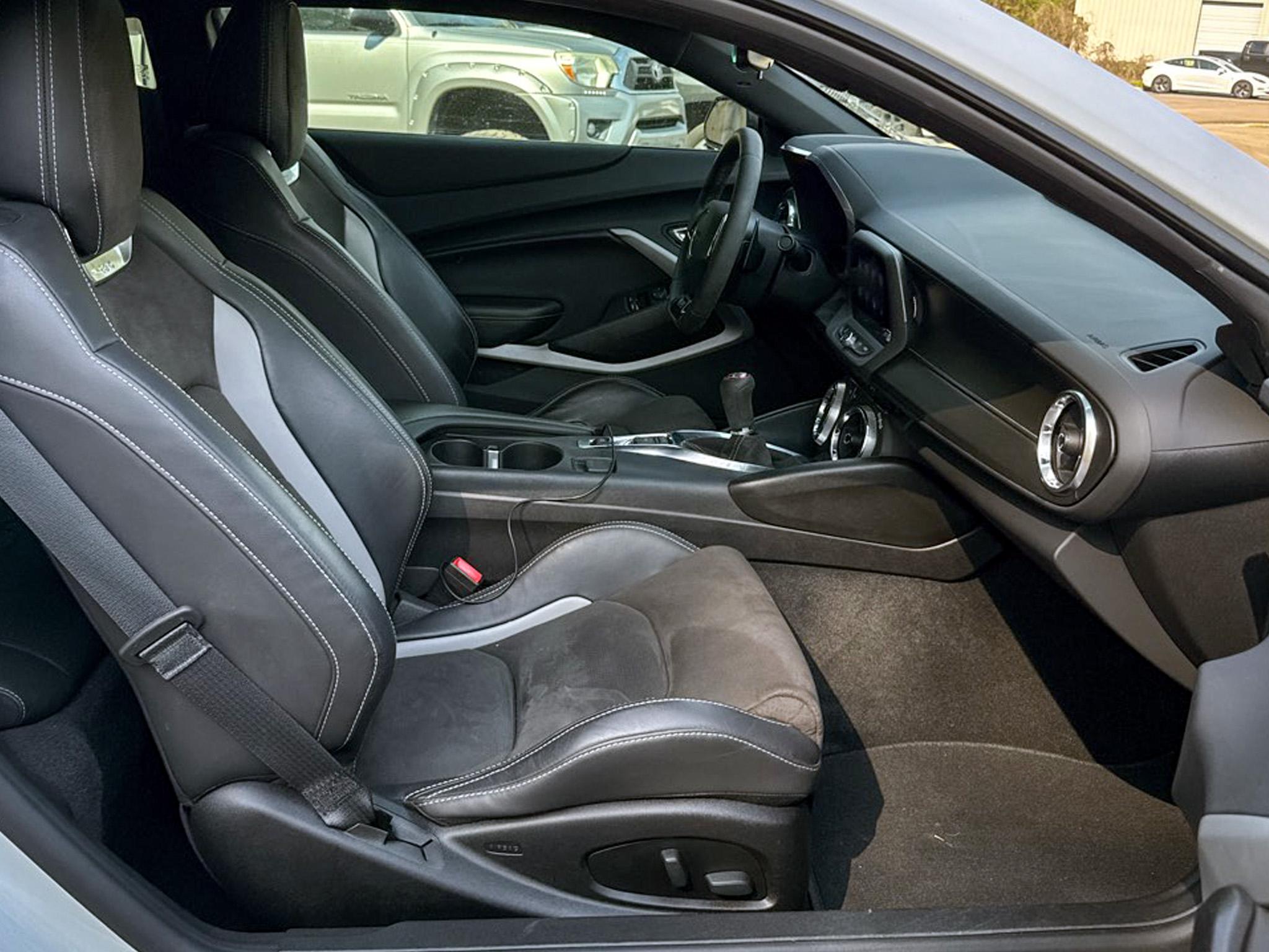 Chevrolet Camaro  2020