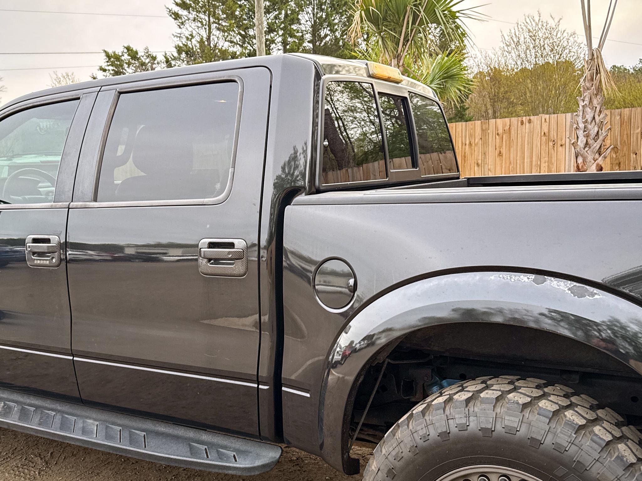 Ford F-150 4WD SuperCrew 145" SVT Raptor 2013