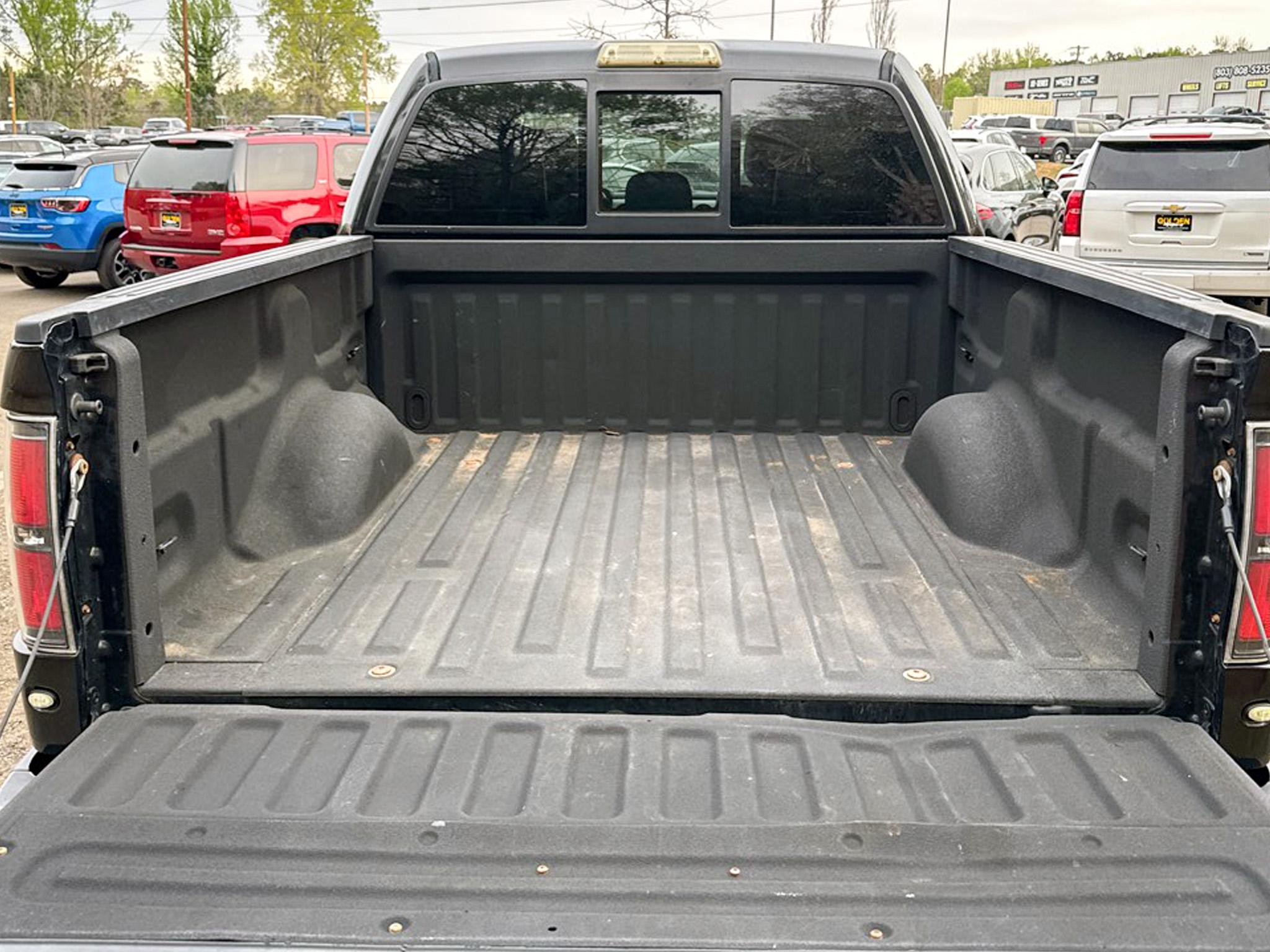 Ford F-150 4WD SuperCrew 145" SVT Raptor 2013