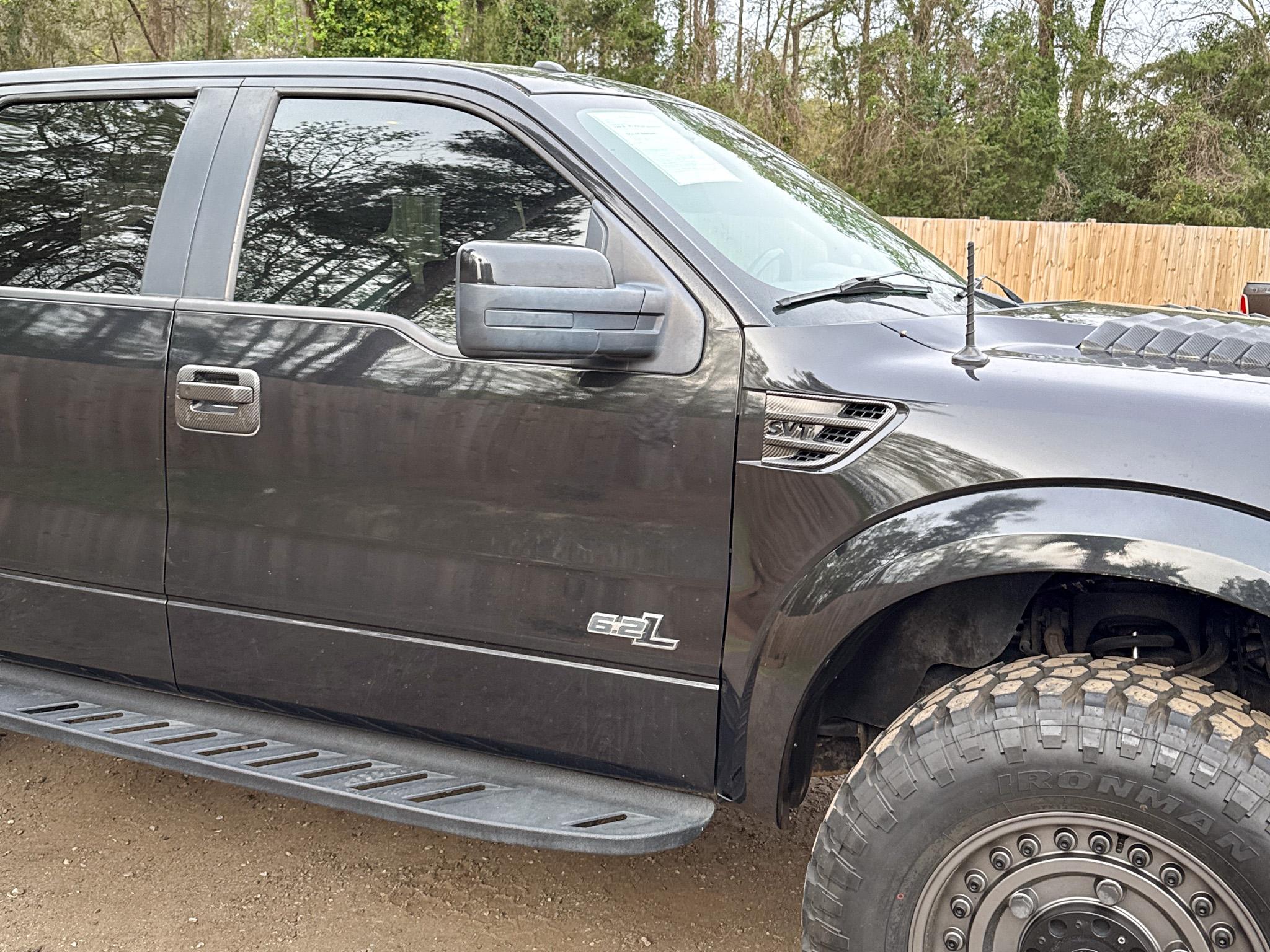Ford F-150 4WD SuperCrew 145" SVT Raptor 2013