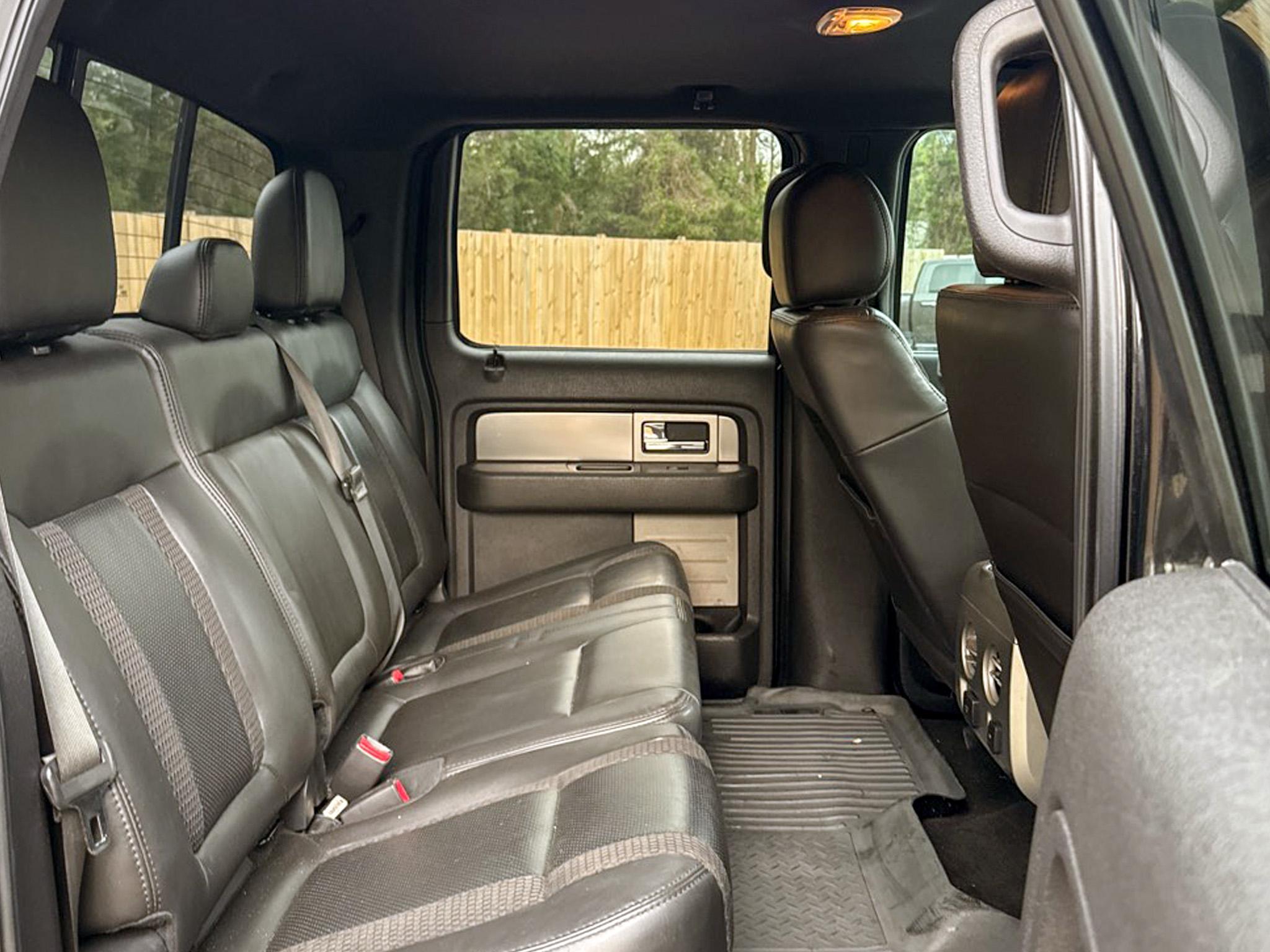 Ford F-150 4WD SuperCrew 145" SVT Raptor 2013