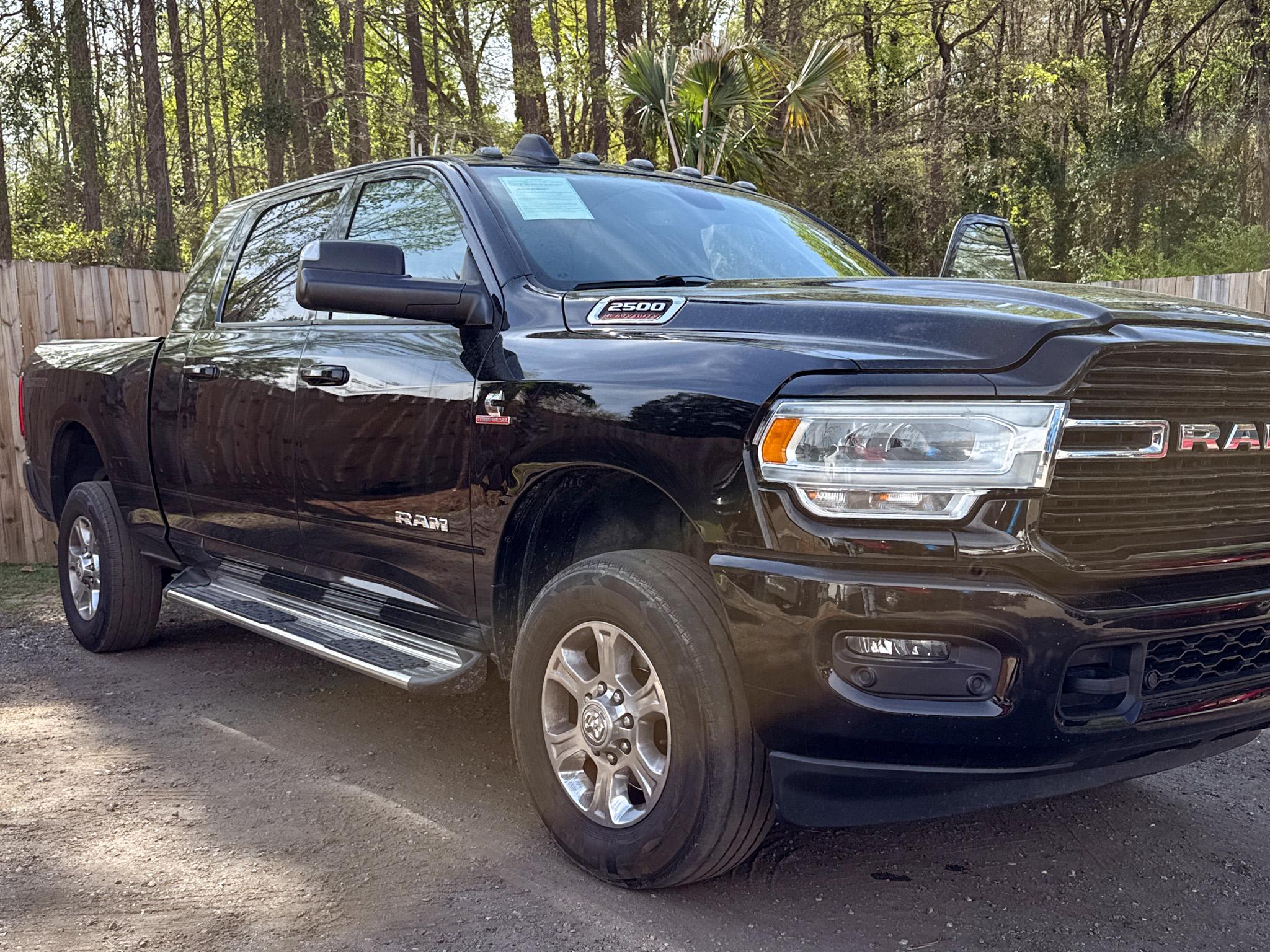 RAM 2500 Big Horn 4x4 Mega Cab 6'4" Box 2019