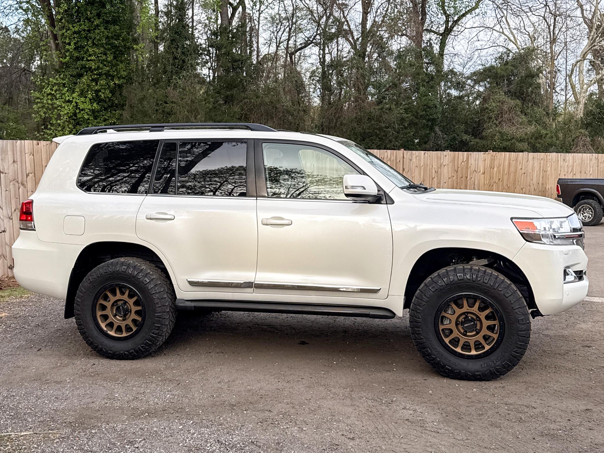 Toyota Land Cruiser  2019