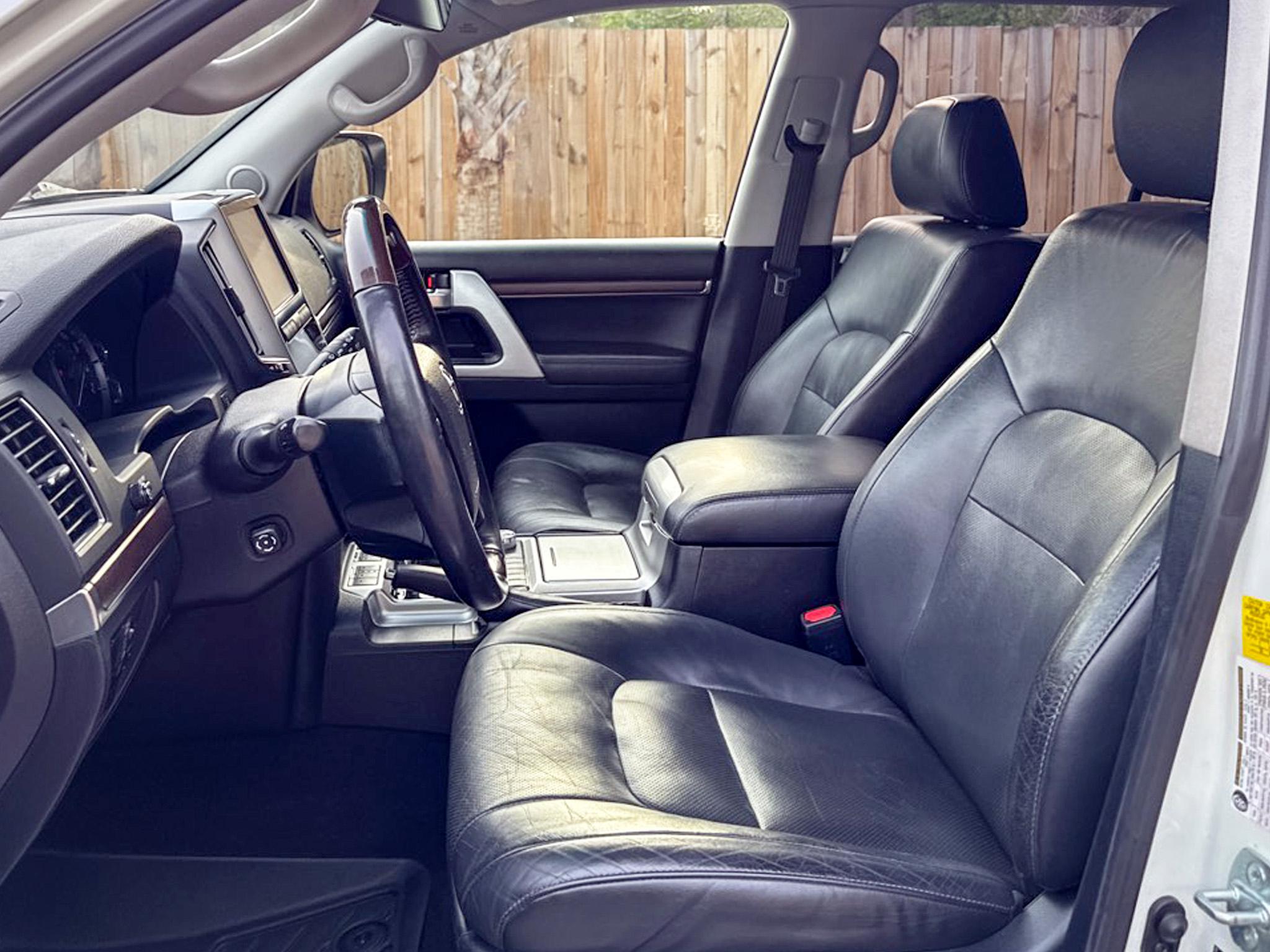 Toyota Land Cruiser  2019