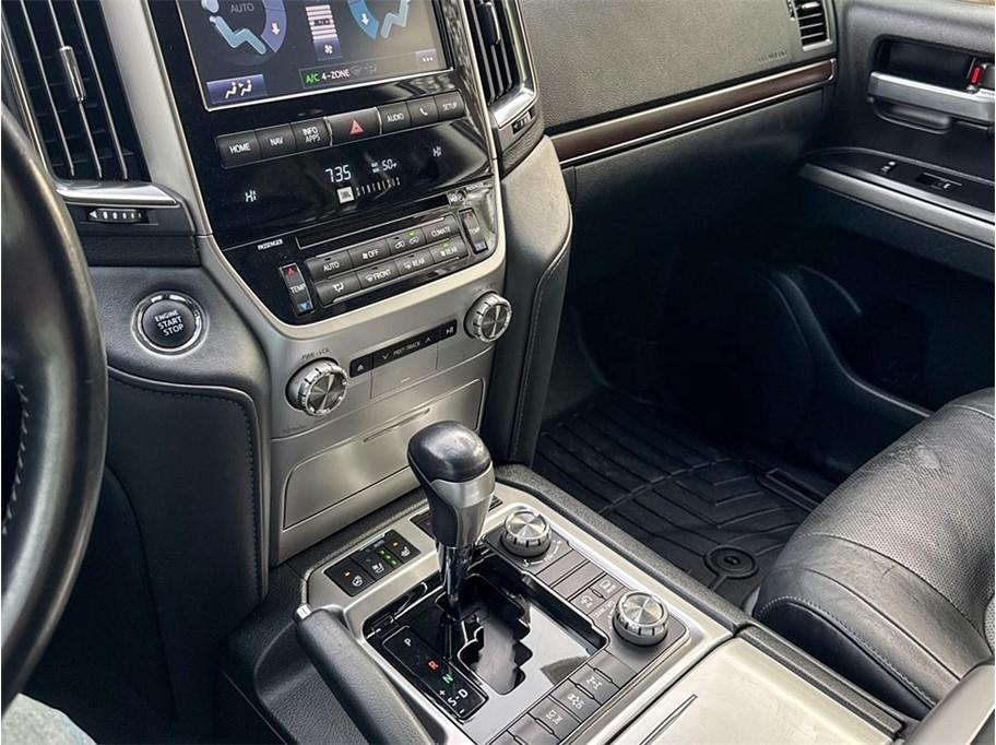 Toyota Land Cruiser  2019