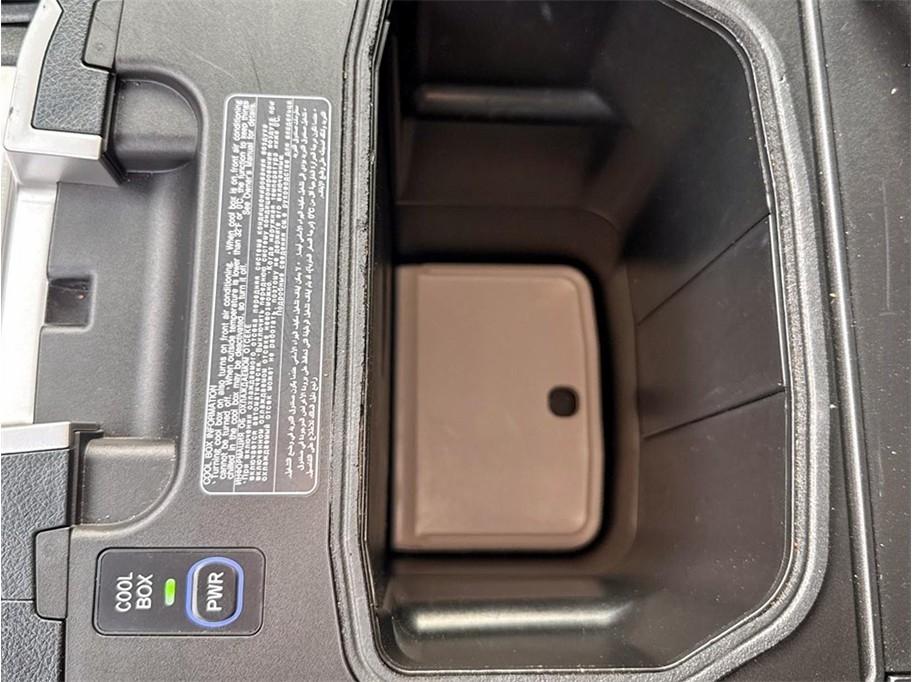 Toyota Land Cruiser  2019