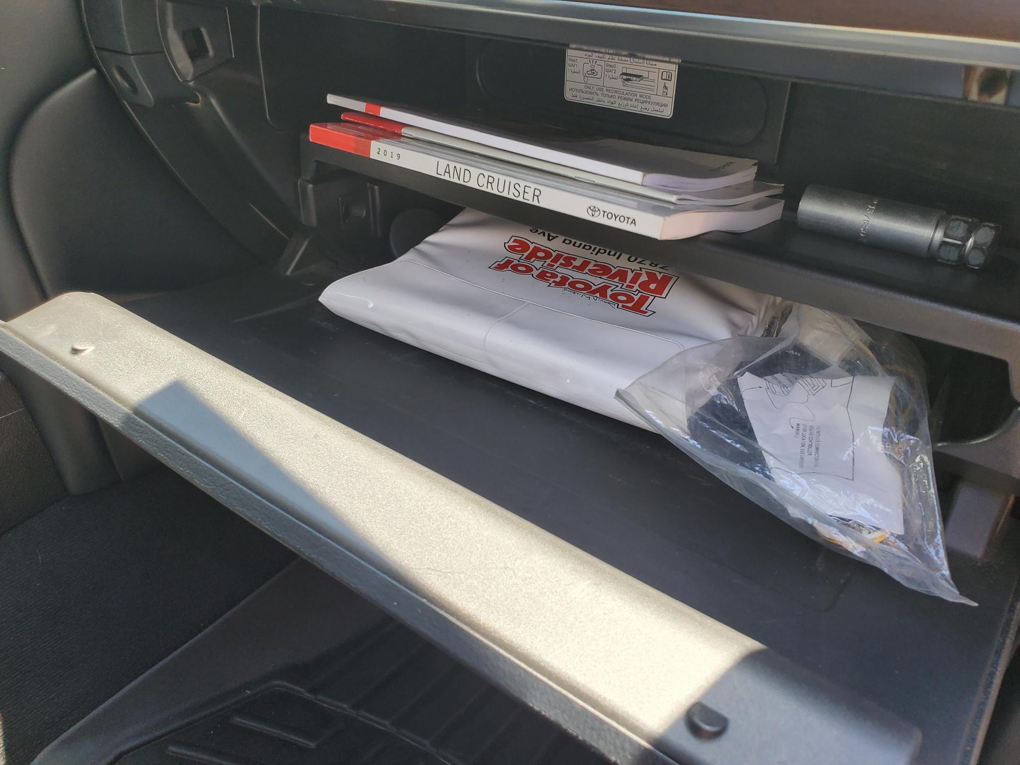 Toyota Land Cruiser  2019