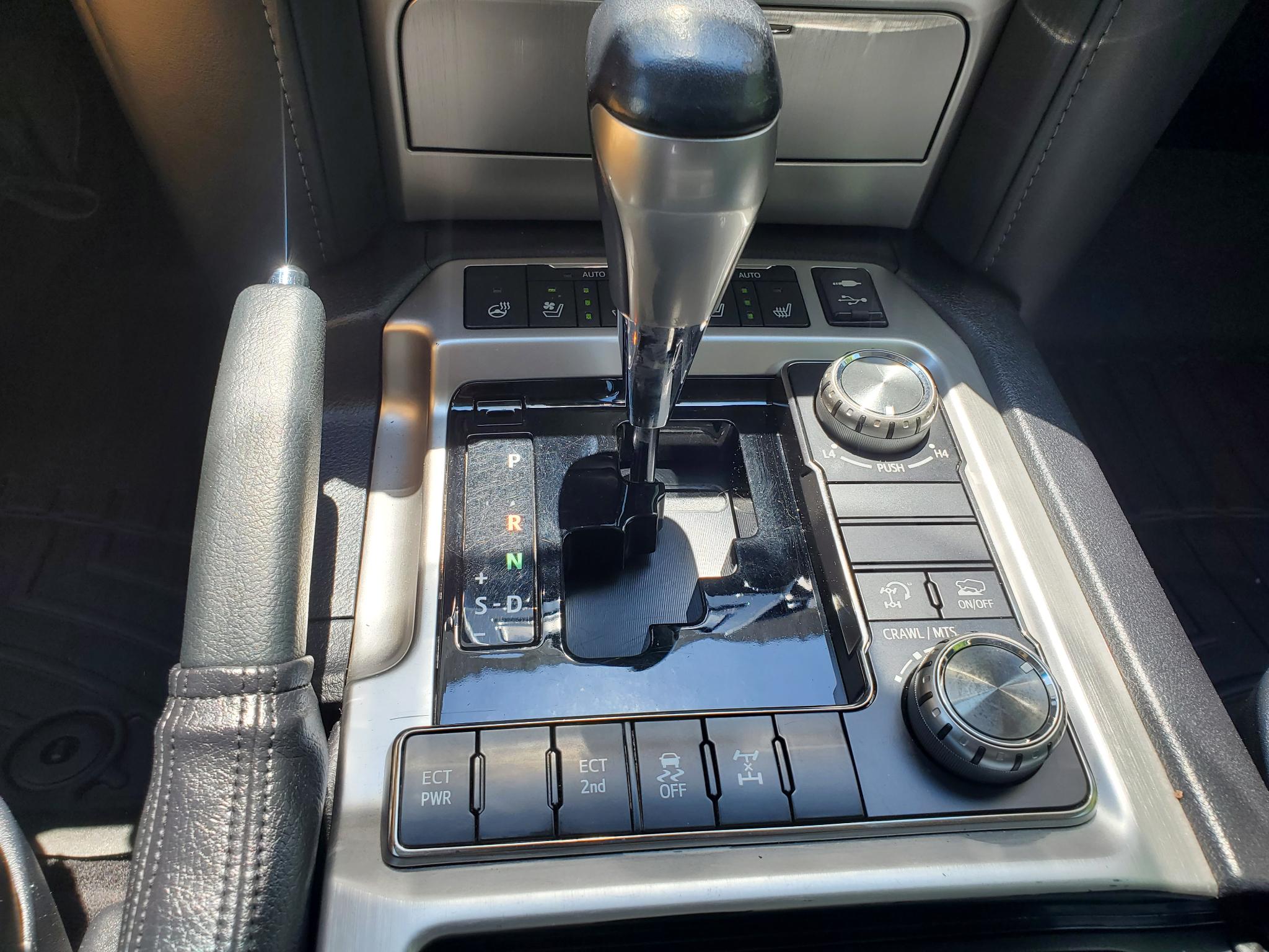 Toyota Land Cruiser  2019