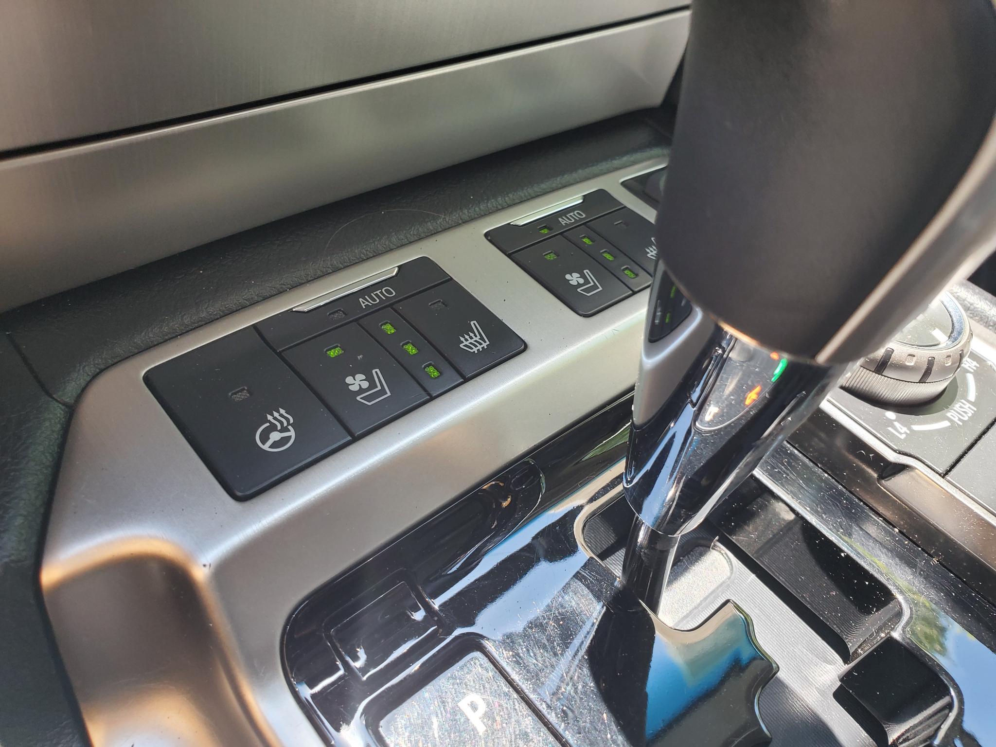 Toyota Land Cruiser  2019