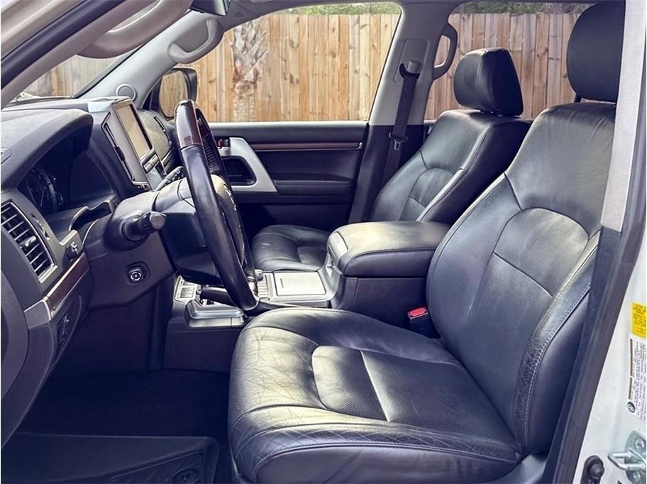 Toyota Land Cruiser  2019