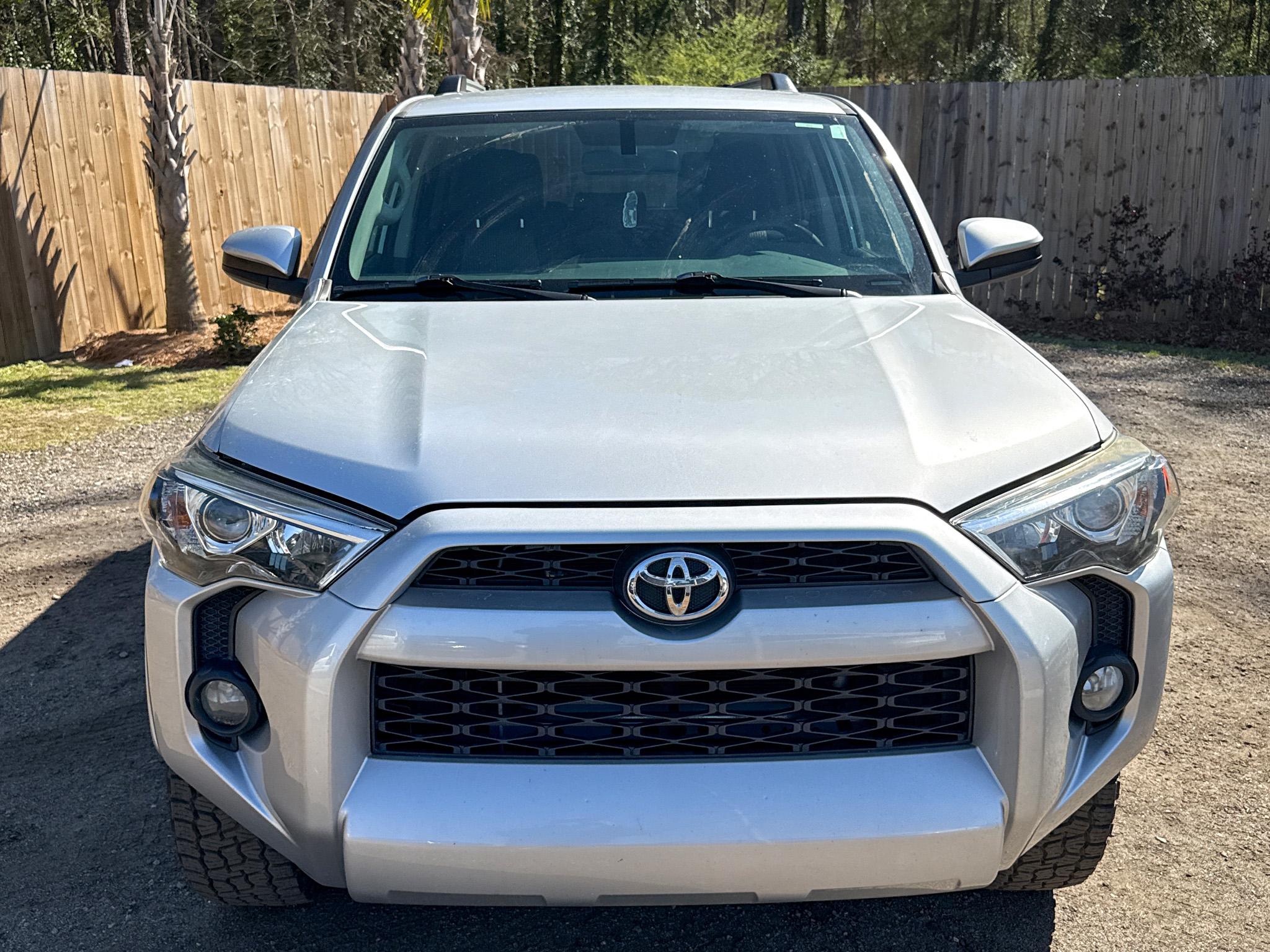 Toyota 4Runner SR5 2WD (Natl) 2019