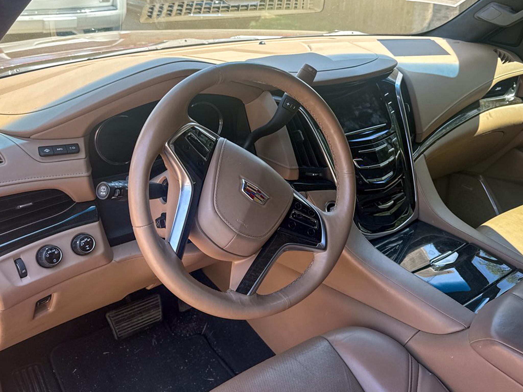 Cadillac Escalade ESV  2018