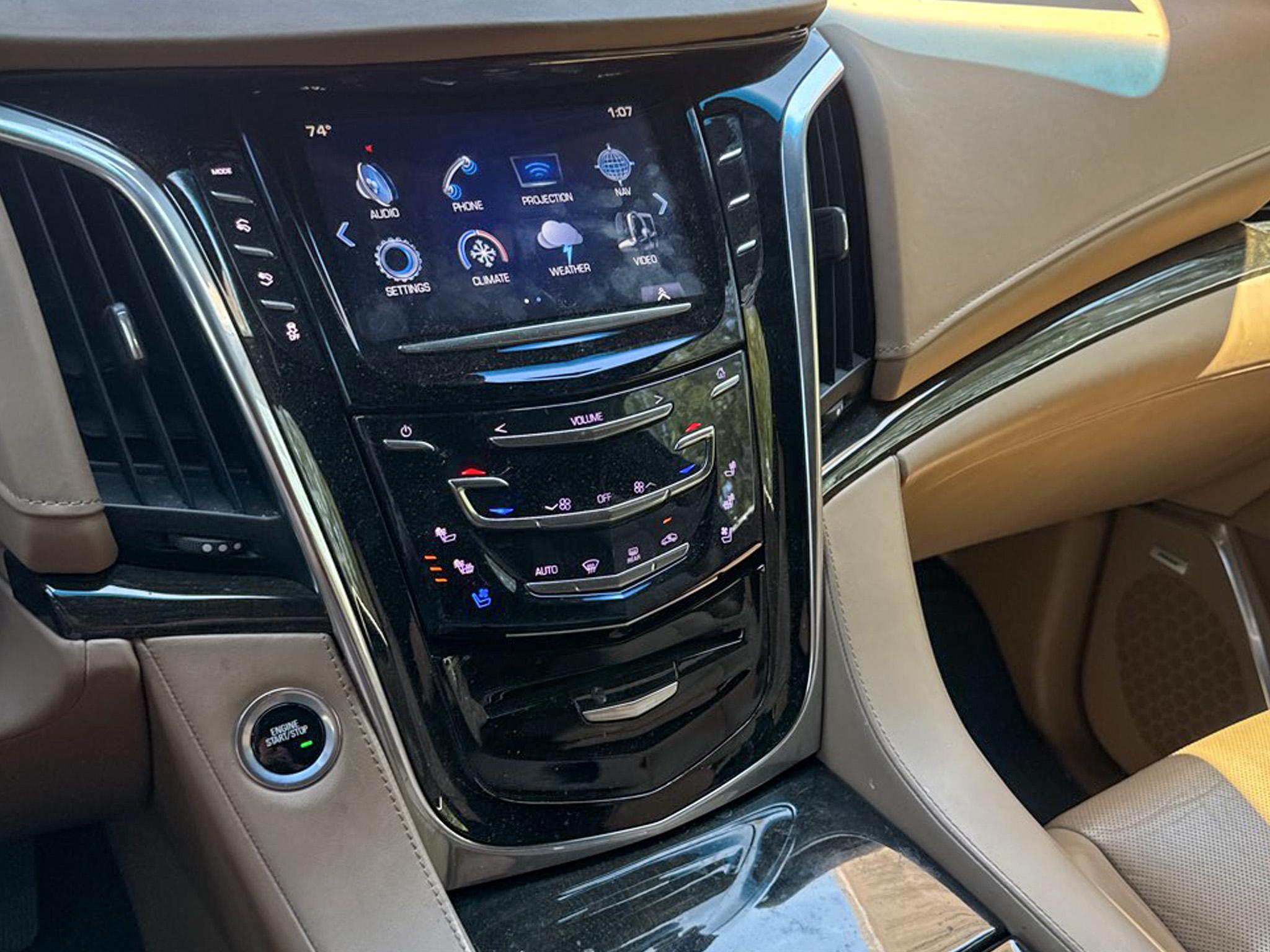Cadillac Escalade ESV  2018