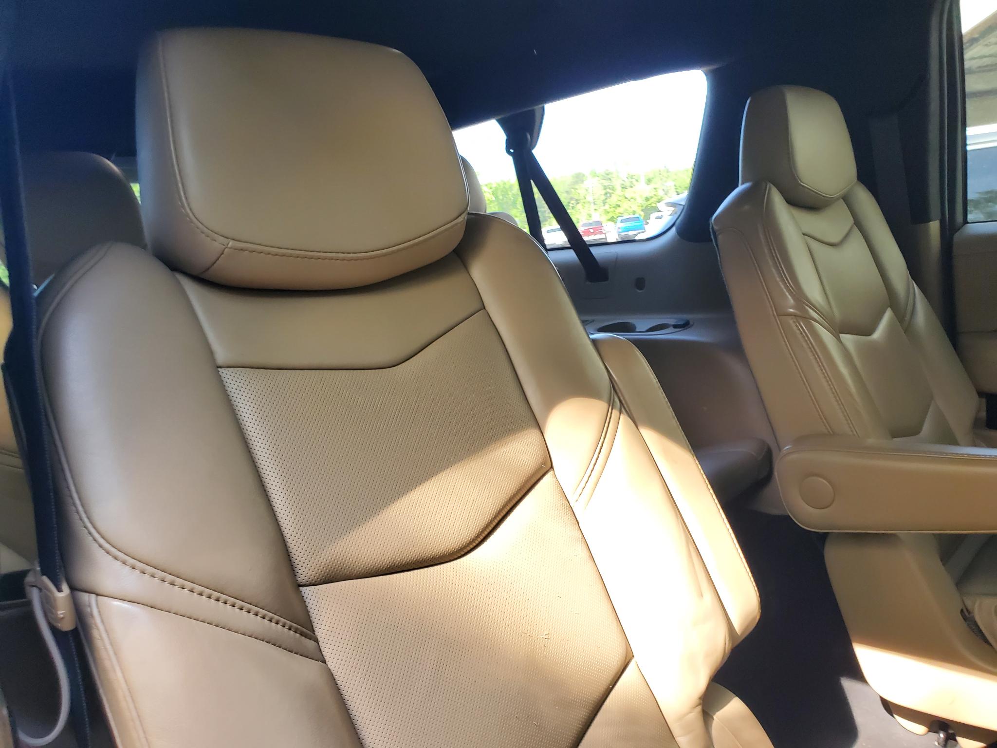 Cadillac Escalade ESV  2018