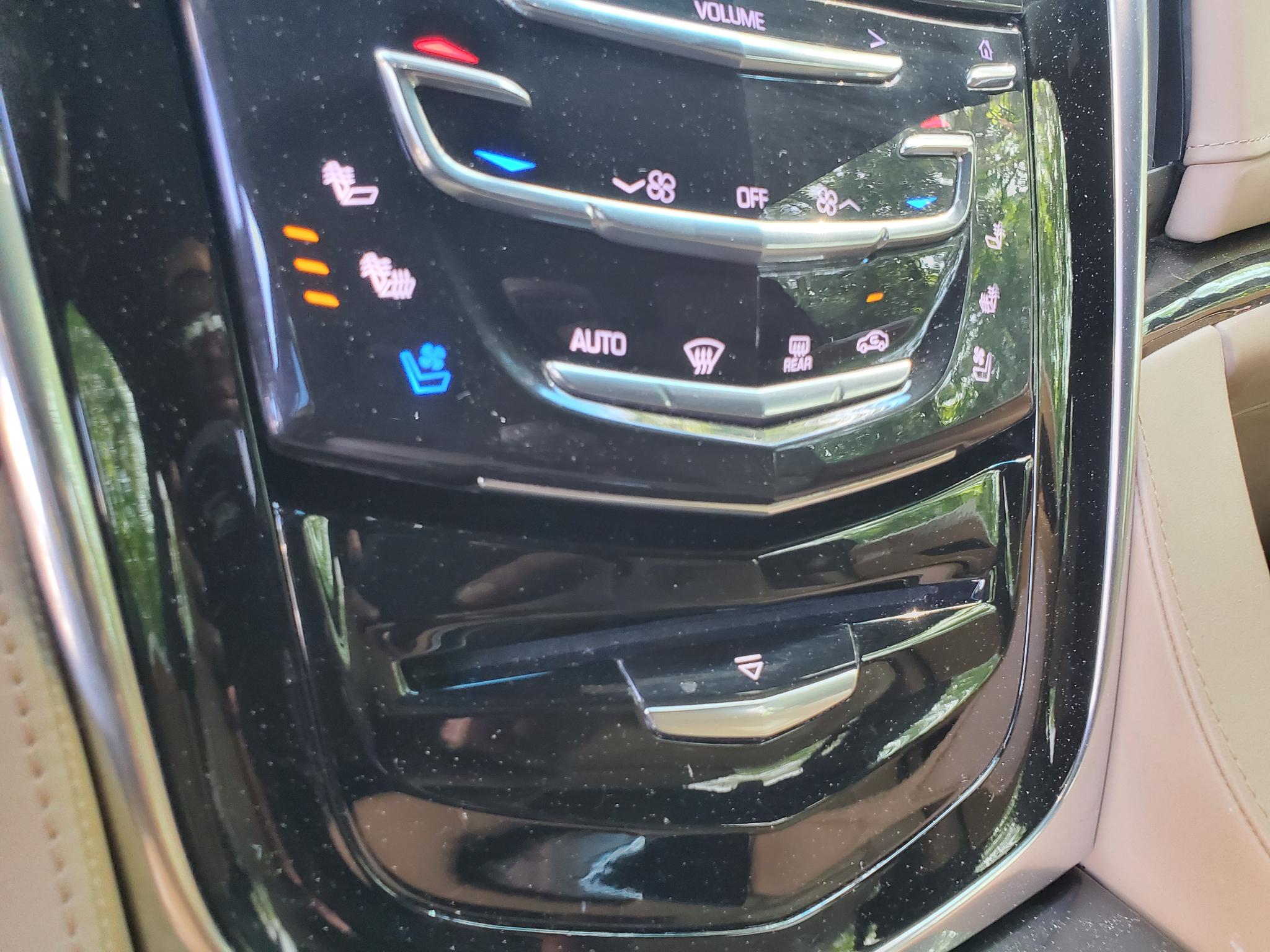 Cadillac Escalade ESV  2018