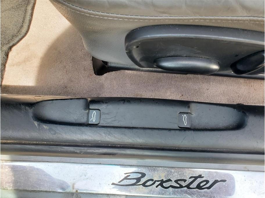 Porsche Boxster  2002