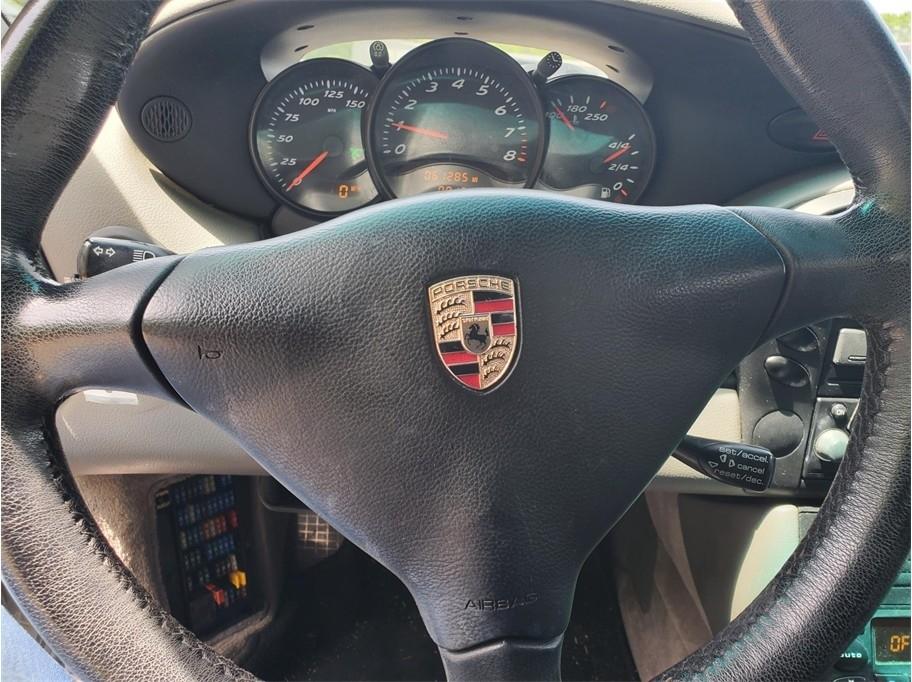 Porsche Boxster  2002