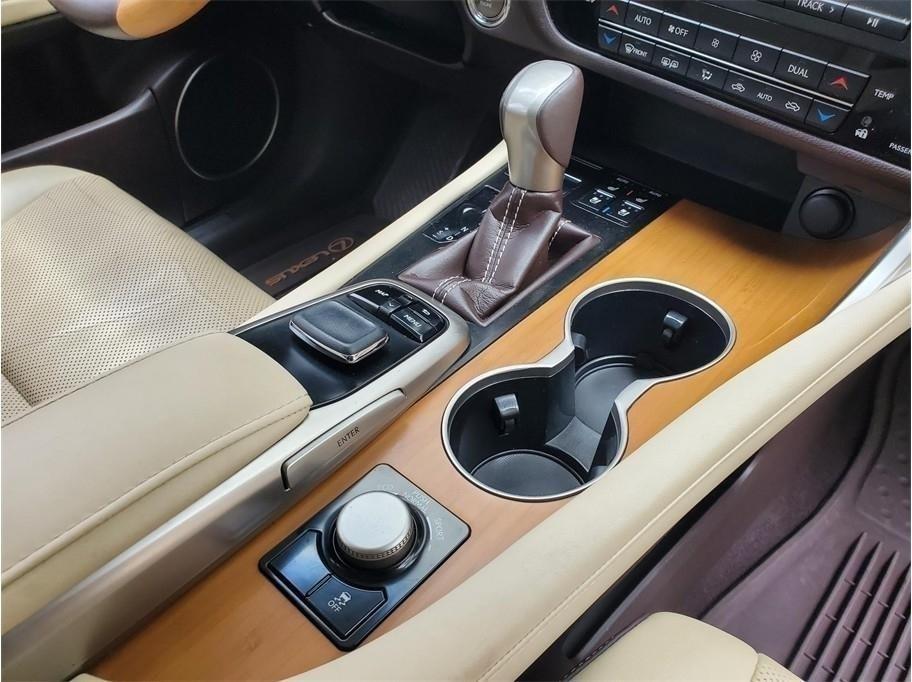 Lexus RX  2018