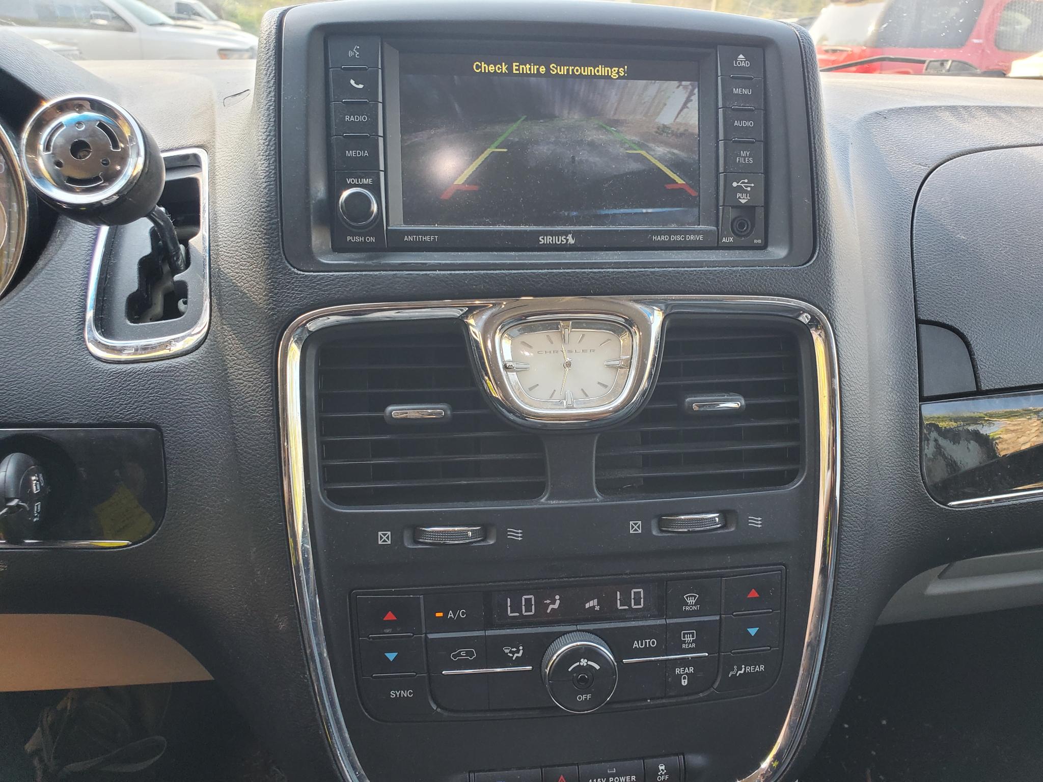 Chrysler Town & Country 4dr Wgn Touring 2015